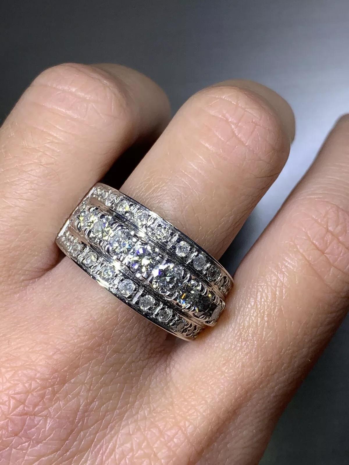 1,80 Karat Diamant breiter Unisex-Ring mit klobigem Band aus 18 Karat Weißgold. im Angebot 1