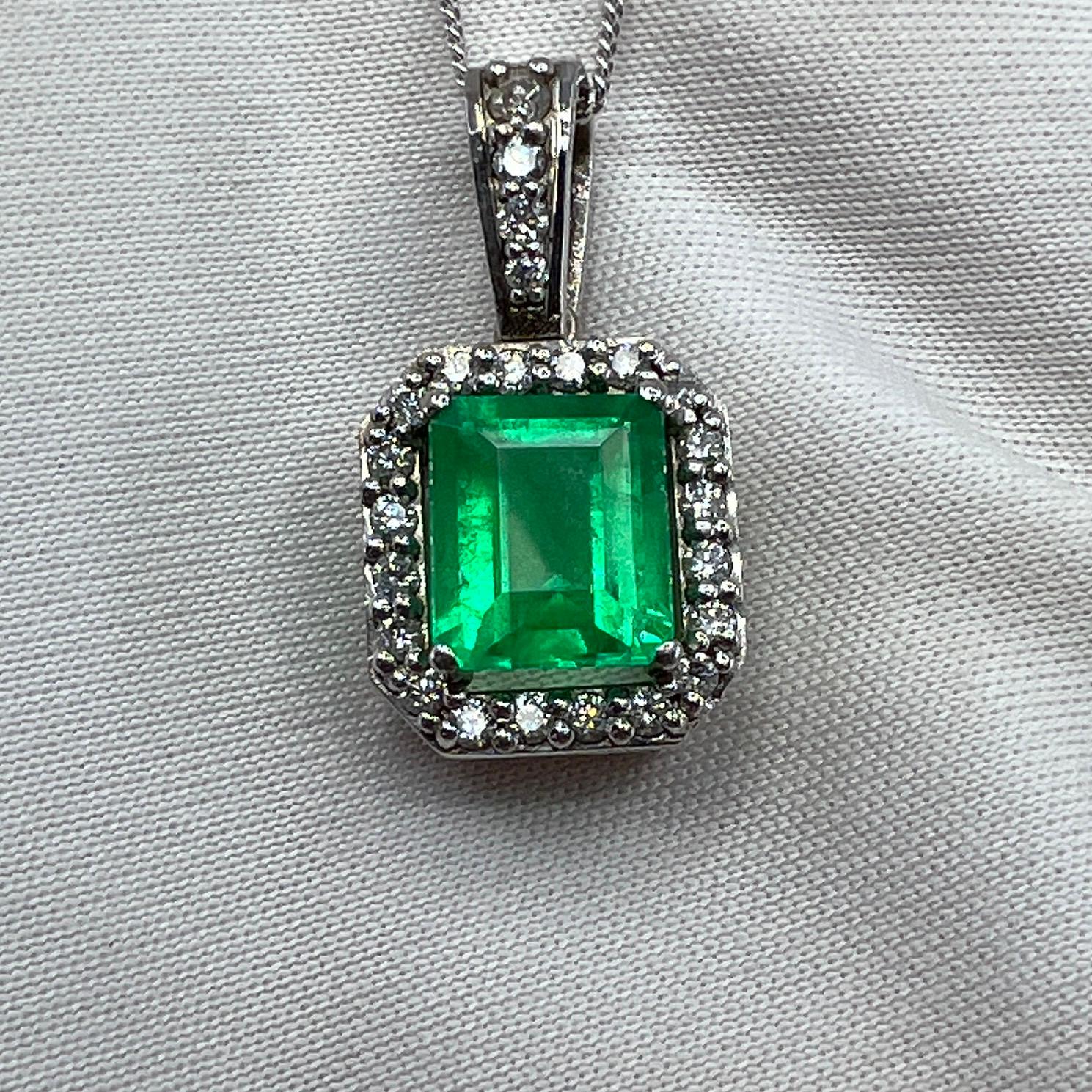 1,80 Karat GIA zertifizierter kolumbianischer Smaragd & Diamant 18 Karat Weißgold Halo-Anhänger 7