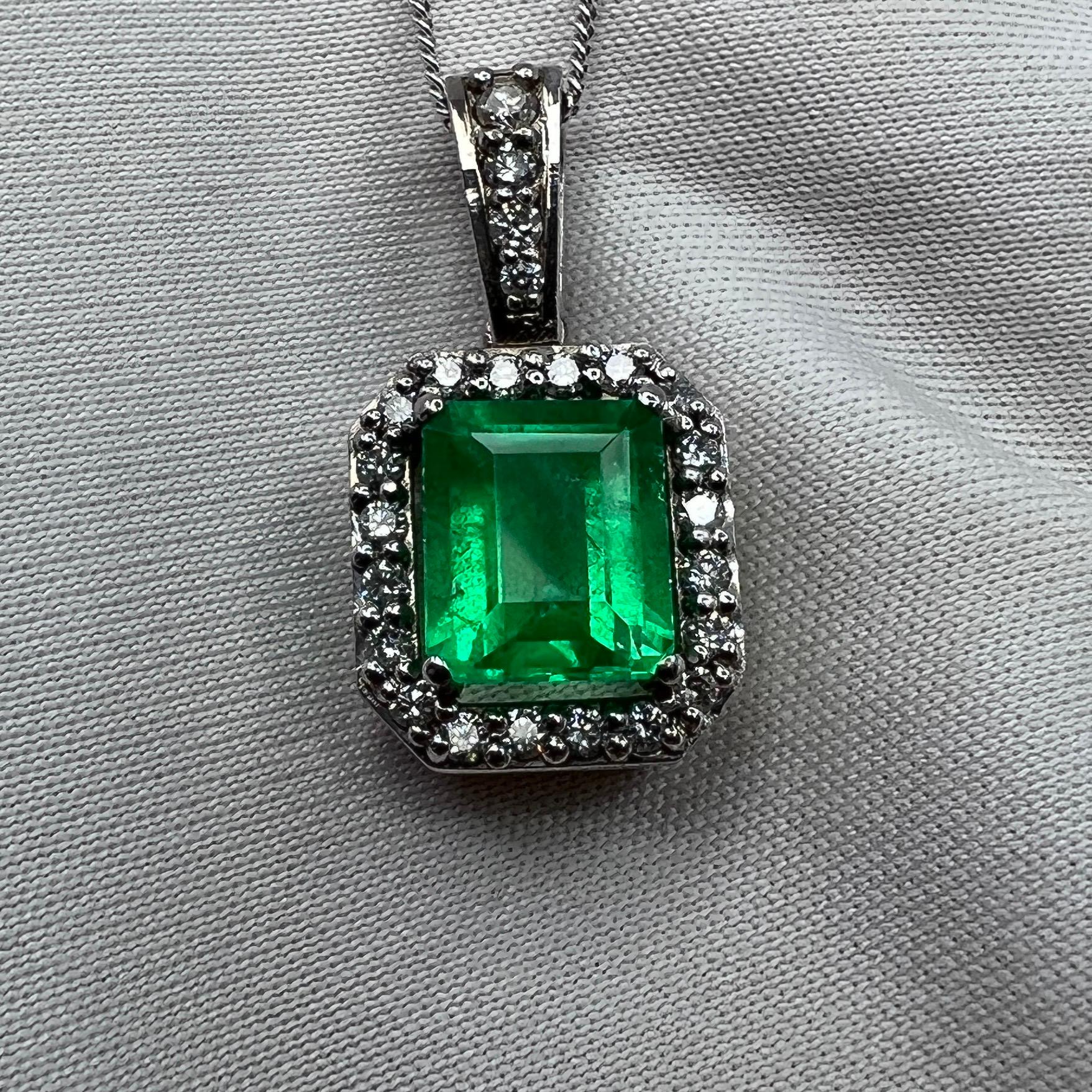 1,80 Karat GIA zertifizierter kolumbianischer Smaragd & Diamant 18 Karat Weißgold Halo-Anhänger 8