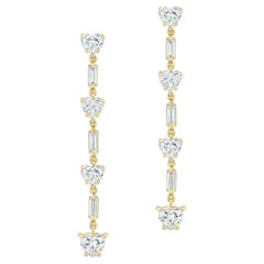 Pendientes colgantes de oro amarillo de 14 quilates con diamantes talla esmeralda y corazón de 1,80 quilates