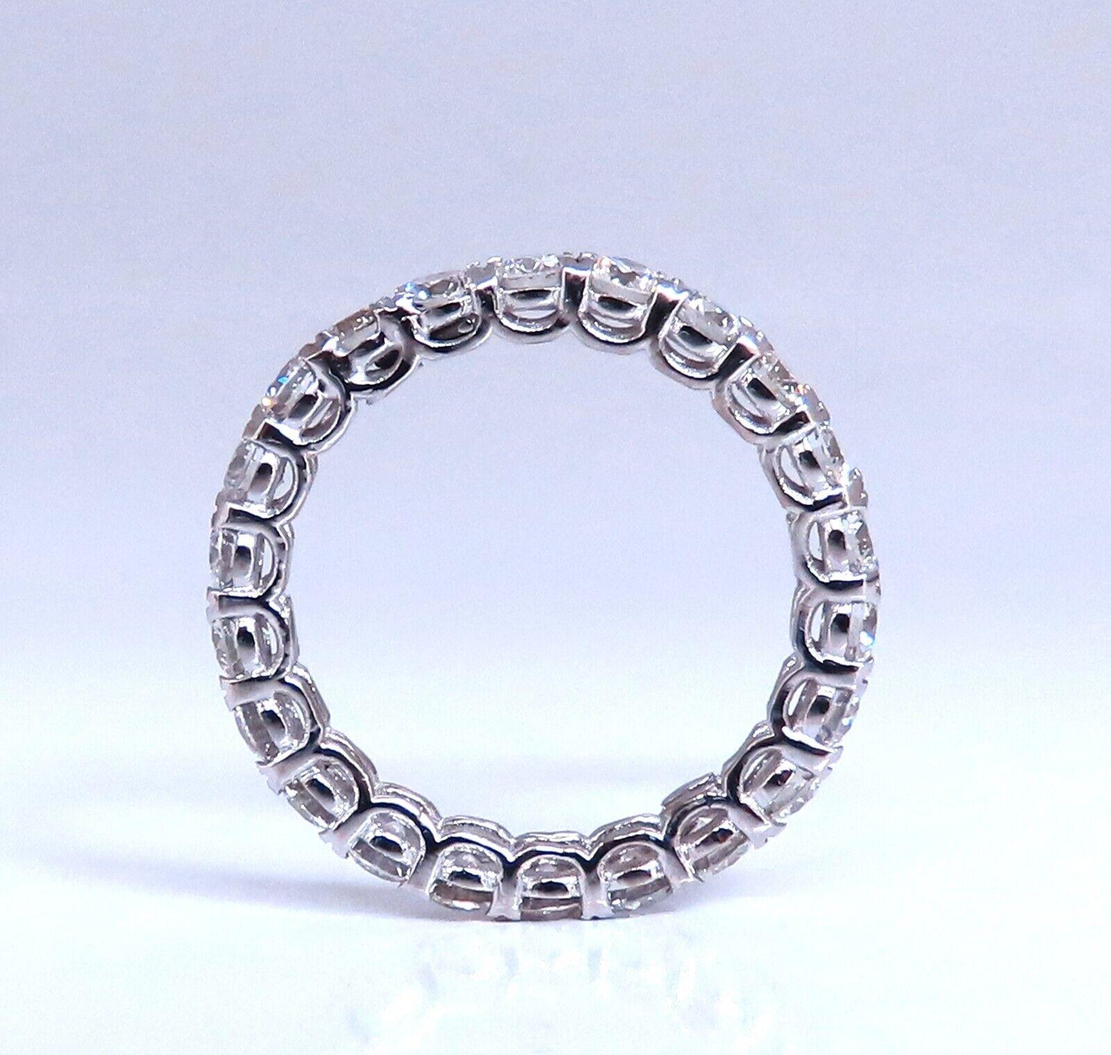 Round Cut 1.80ct Natural Round Diamonds Eternity Ring Sharing Prong G/Vs 14kt gold. For Sale
