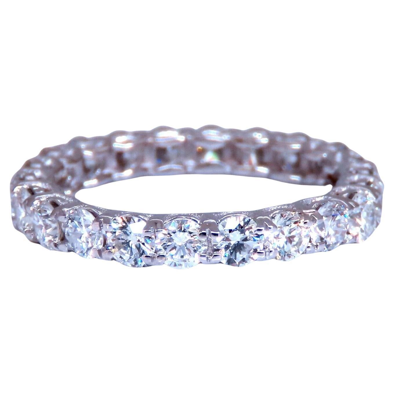 1,80 Karat natürliche runde Diamanten Eternity-Ring Sharing Prong G/Vs 14kt Gold.