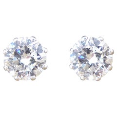 1.80ct Round Brilliant Cut Diamond Stud Earrings in Platinum