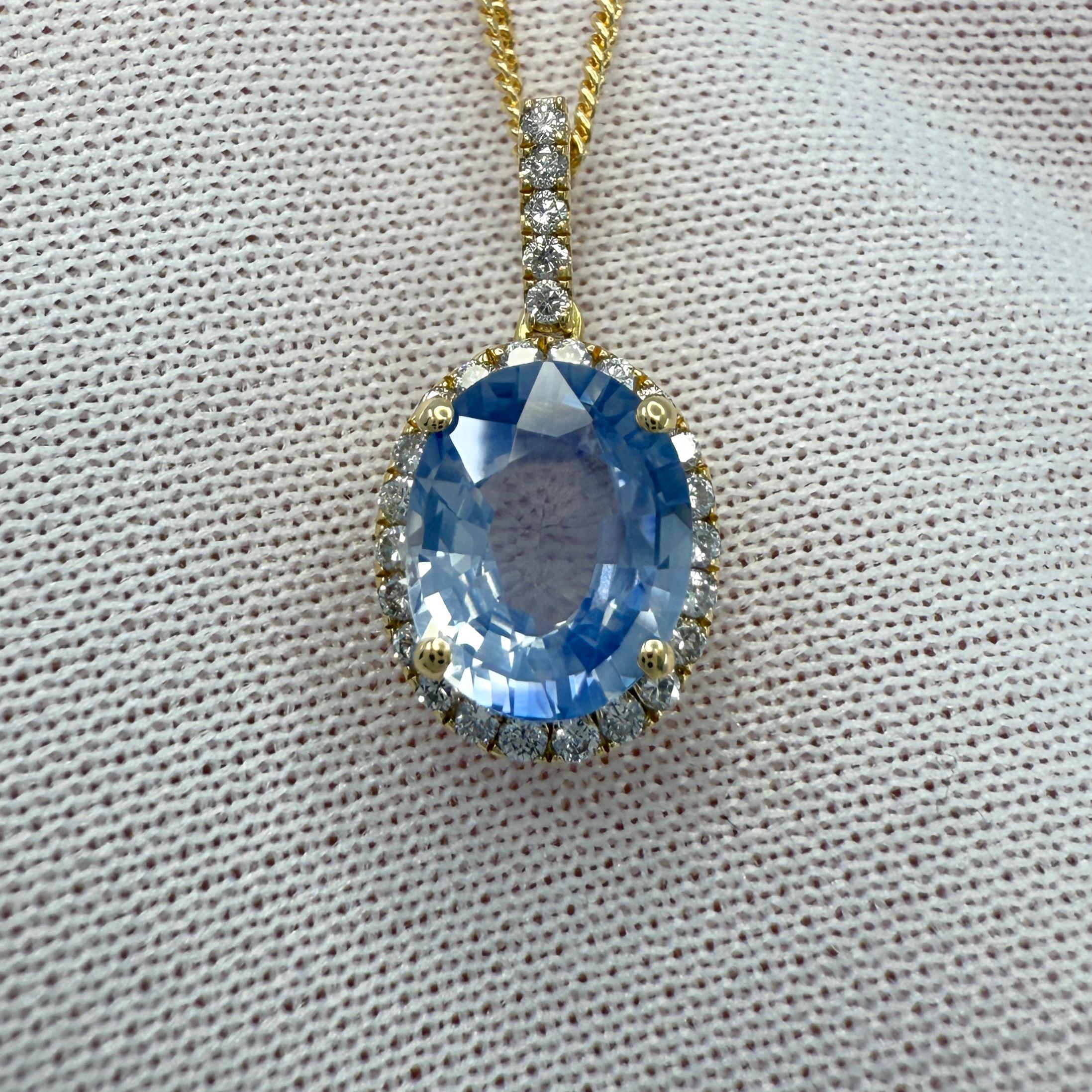 Ciondolo a forma di aureola in oro giallo 18 carati con zaffiro blu satinato e diamante da 1,80 ct. In condizioni Nuovo in vendita a Birmingham, GB