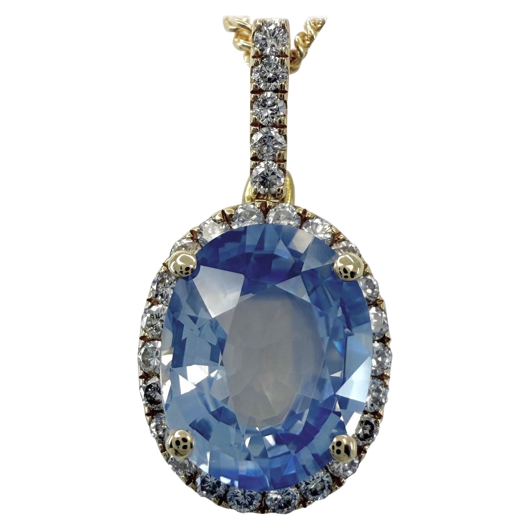 Ciondolo a forma di aureola in oro giallo 18 carati con zaffiro blu satinato e diamante da 1,80 ct. in vendita