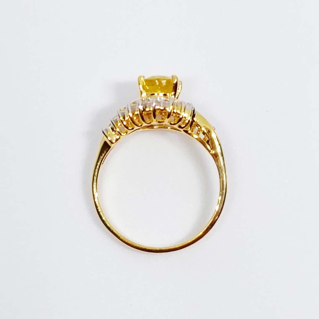 Women's 1.80cts. Yellow sapphire ring. Sterling silver on 18K Gold Plated For Sale