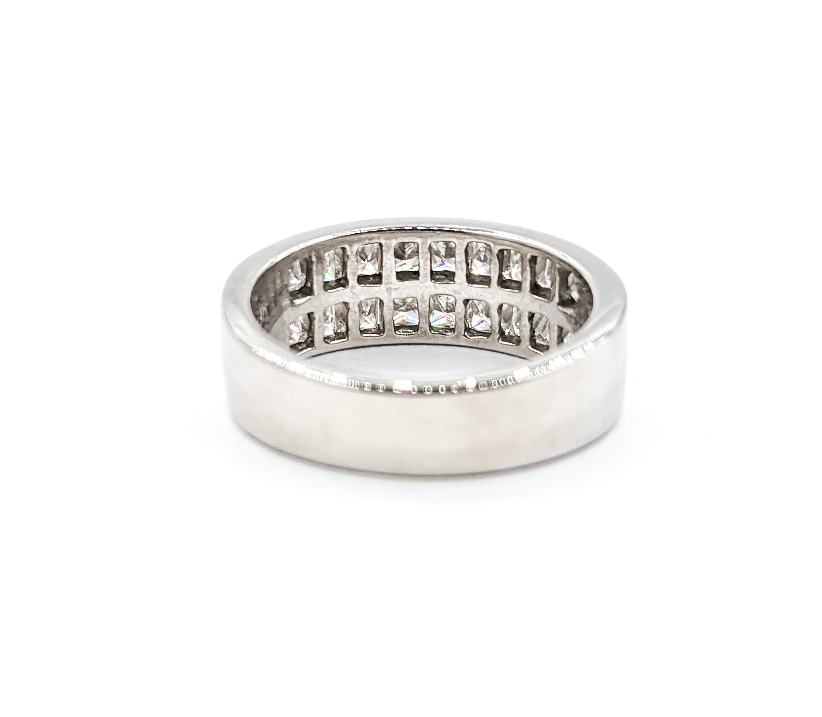 1.80ctw Diamond Two-Row Ring In White Gold

This Beautiful ring rafted in elegant 14kt White Gold, this exquisite ring is adorned with 1.80ctw princess-cut diamonds, boasting SI clarity and a near-colorless white appearance. This radiant piece,