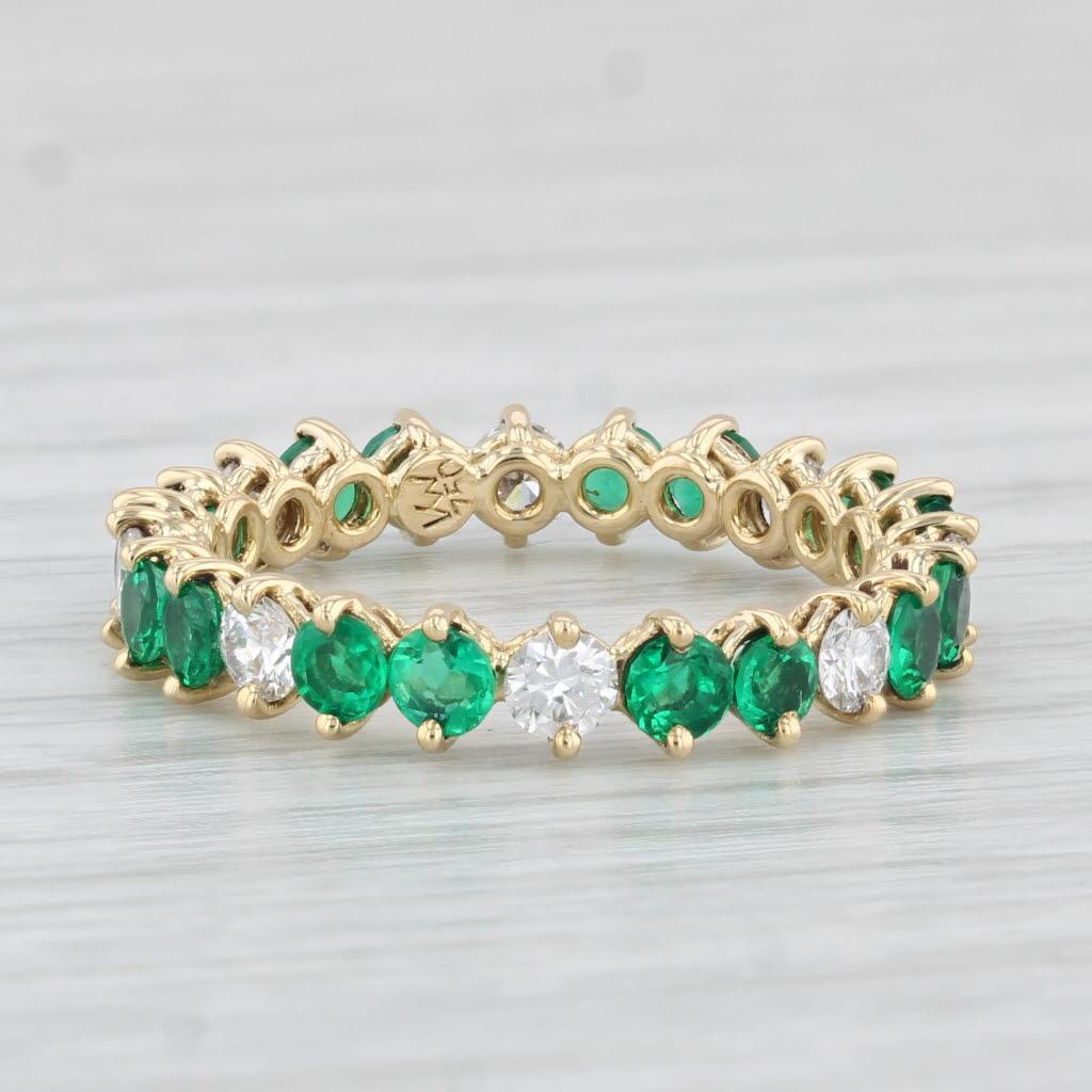 Women's 1.80ctw Emerald Diamond Eternity Band 18k Yellow Gold Size 5.75 Ring Kurt Wayne For Sale
