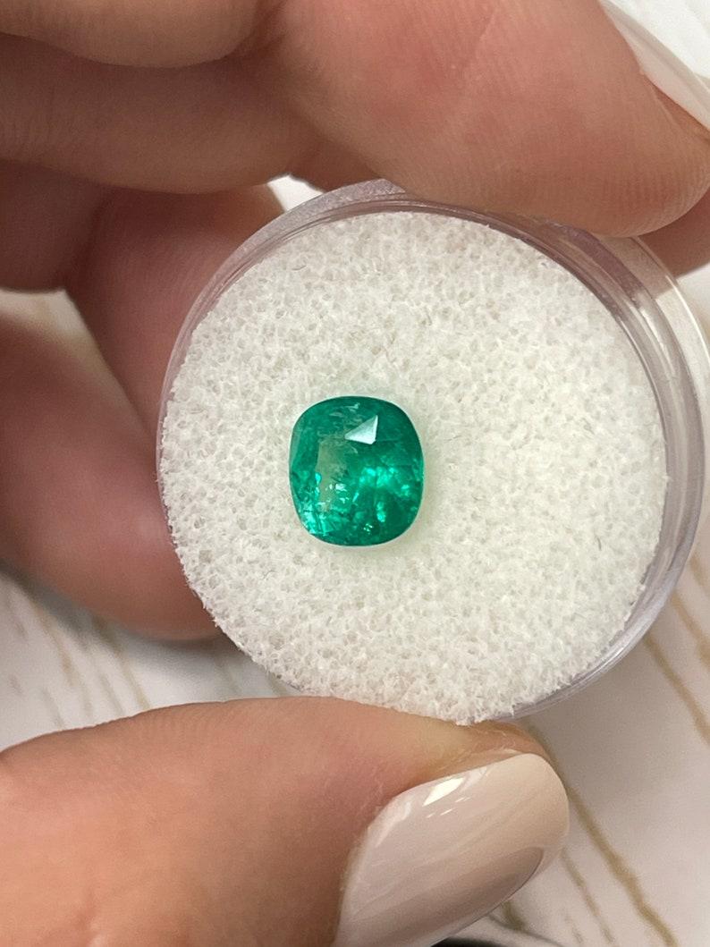 Esmeralda Colombiana Verde Intenso de 1,81 Quilates - Talla Cojín - Piedra de Nacimiento de Mayo Genuina Corte cojín en venta
