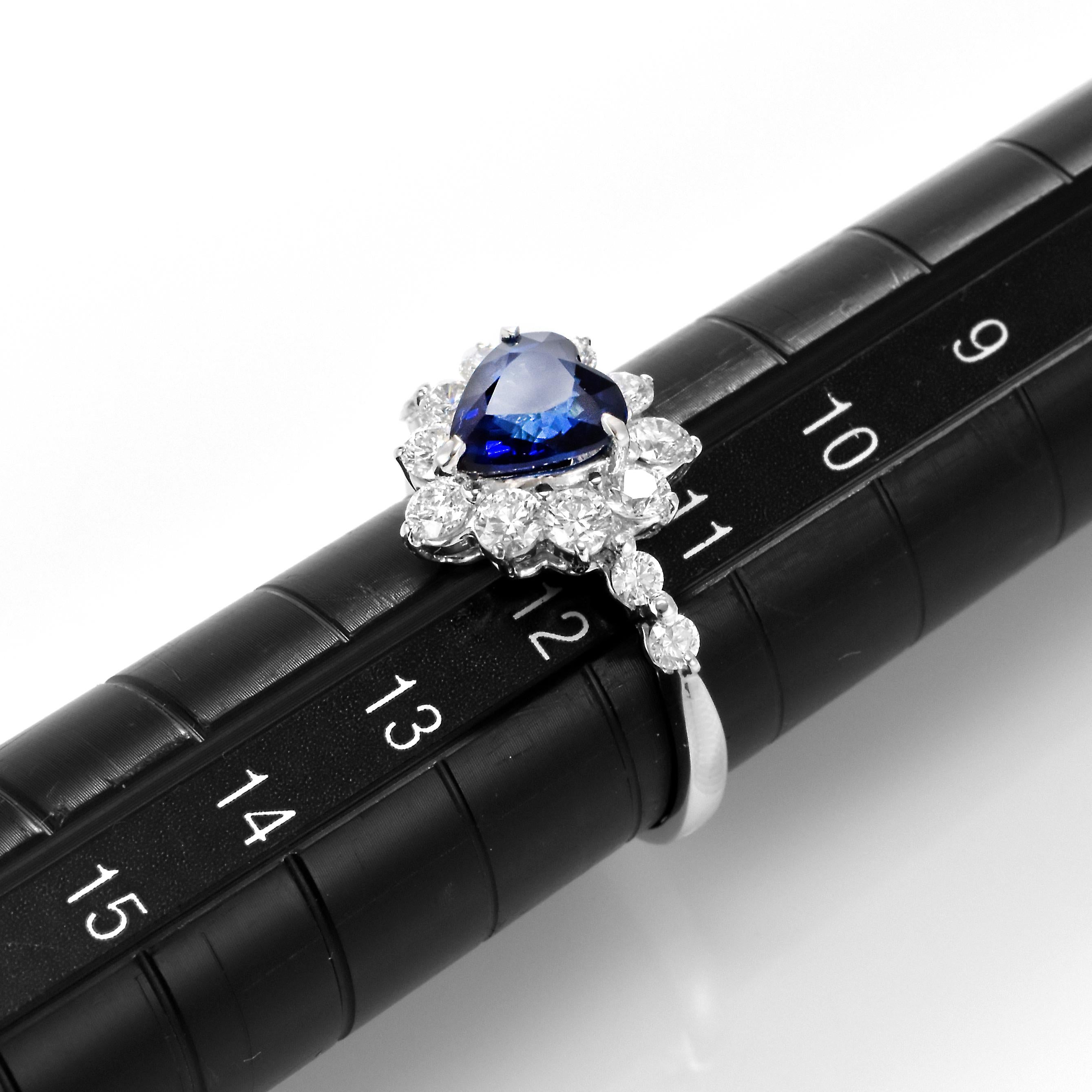 1.81 Carat Natural Ceylon Sapphire and Diamond Ring Made in Platinum For Sale 4