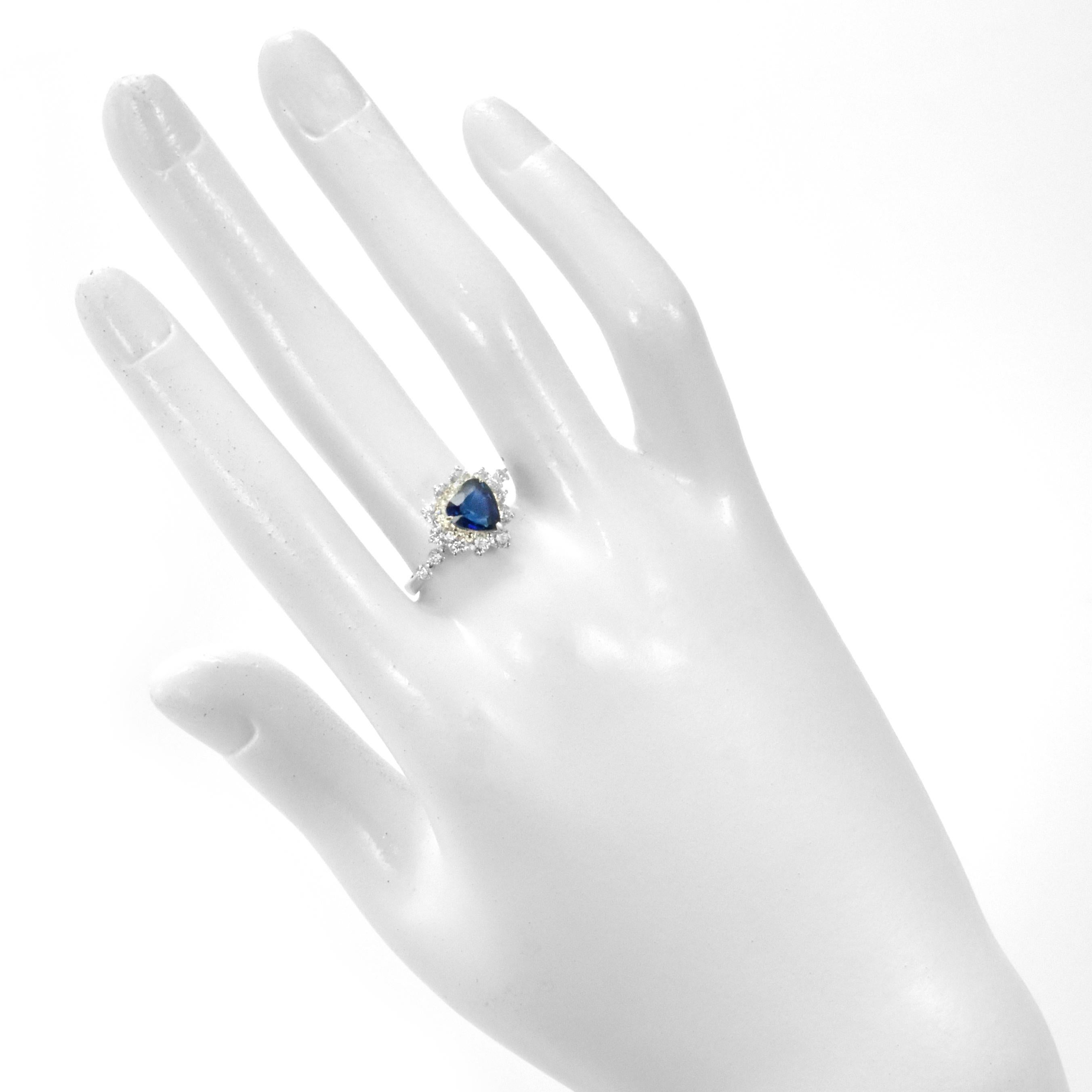 Women's 1.81 Carat Natural Ceylon Sapphire and Diamond Ring Made in Platinum For Sale