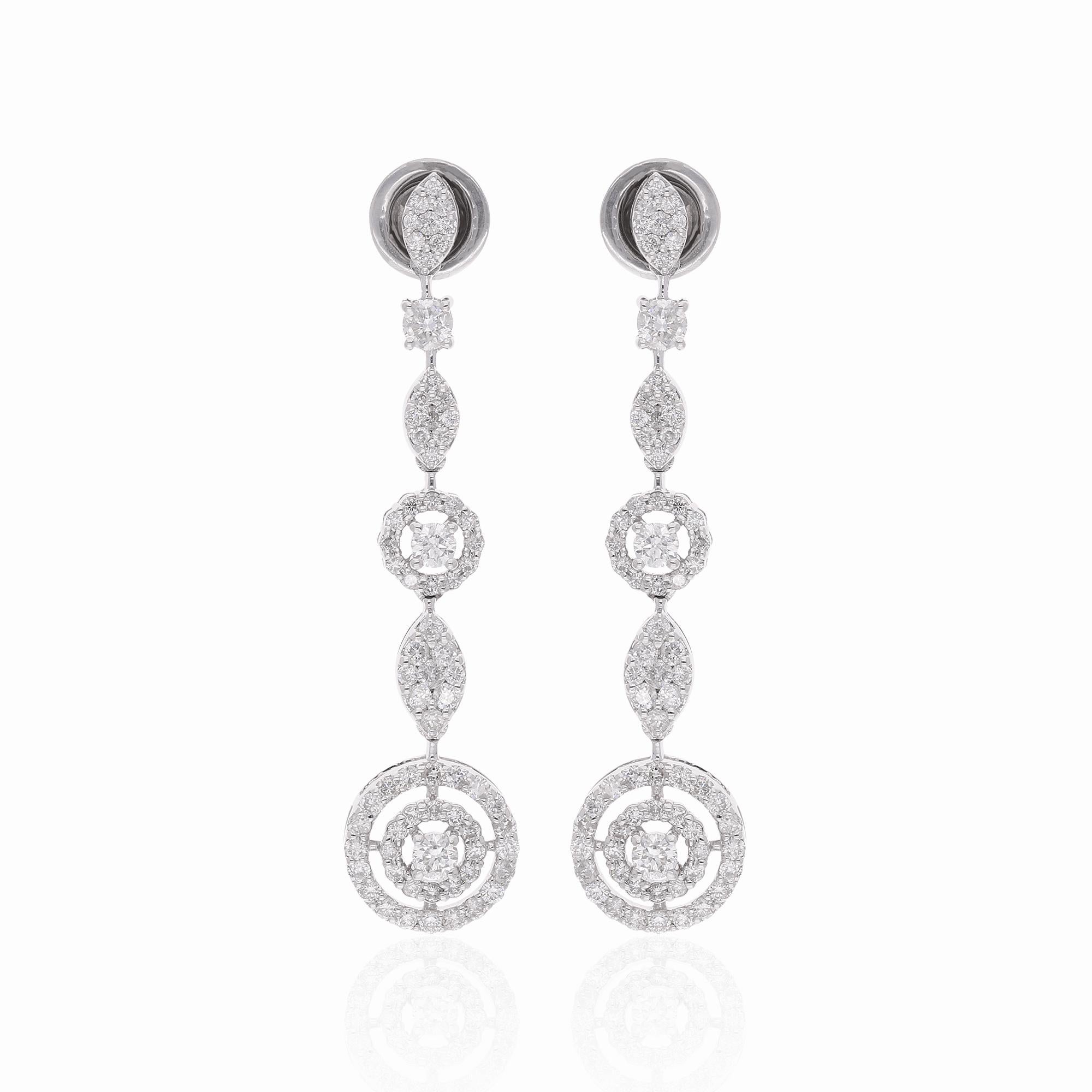 Codice articolo :- SEE-13768
Peso lordo :- 6.48 gm
Oro bianco 18k Peso :- 6,12 gm
Peso del diamante naturale :- 1,81 Ct.  (CHIAREZZA MEDIA DEL DIAMANTE SI1-SI2 E COLORE H. H. I.)
Dimensioni degli orecchini: 44 mm