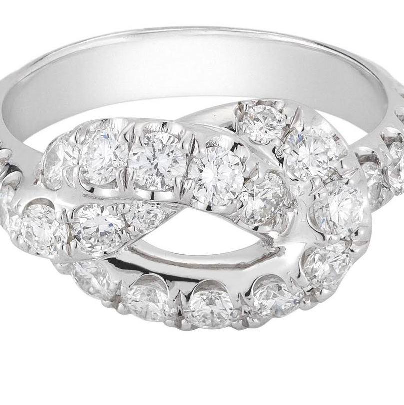 1.81 Carat Pave Diamond Love Knot Ring In New Condition For Sale In New York, NY