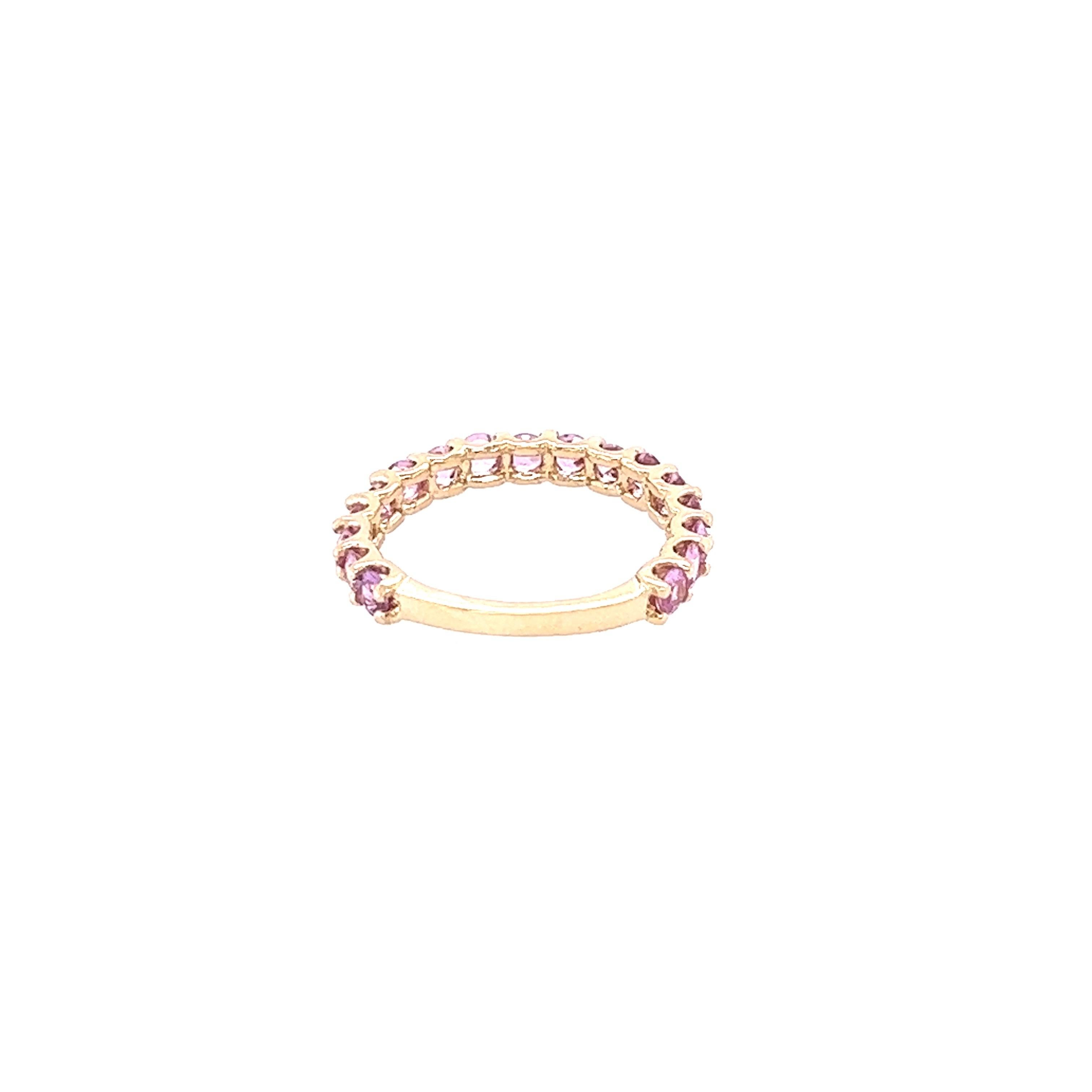 1.81 Carat Round Cut Natural Pink Sapphire Yellow Gold Band In New Condition For Sale In Los Angeles, CA