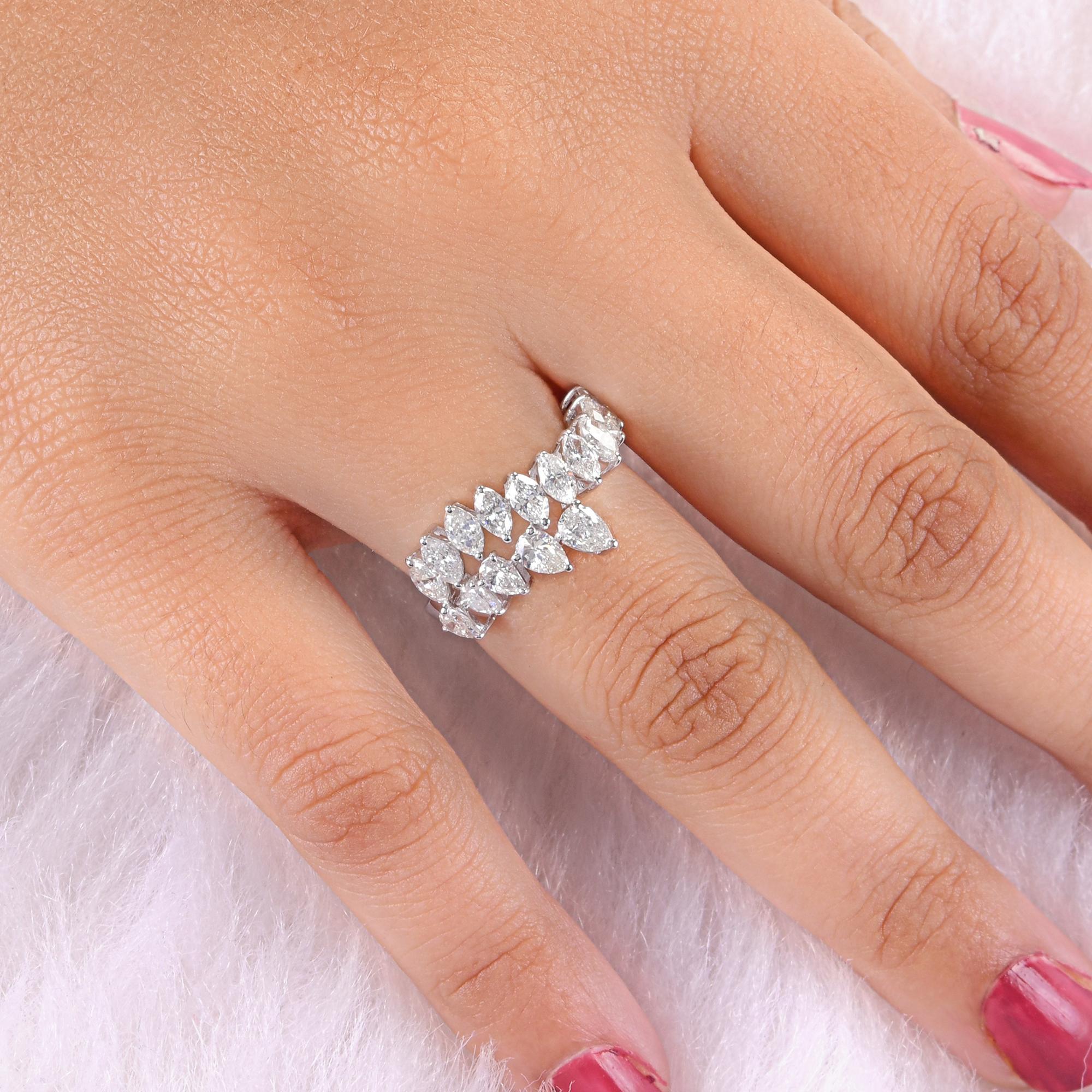 Modern 1.81 Carat SI/H Pear Marquise Diamond Ring 14 Karat White Gold Jewelry For Sale
