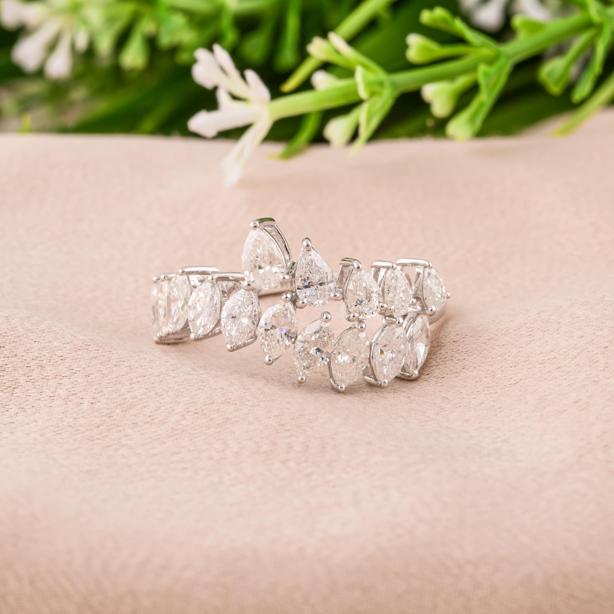 Pear Cut 1.81 Carat SI/H Pear Marquise Diamond Ring 18 Karat White Gold Jewelry For Sale