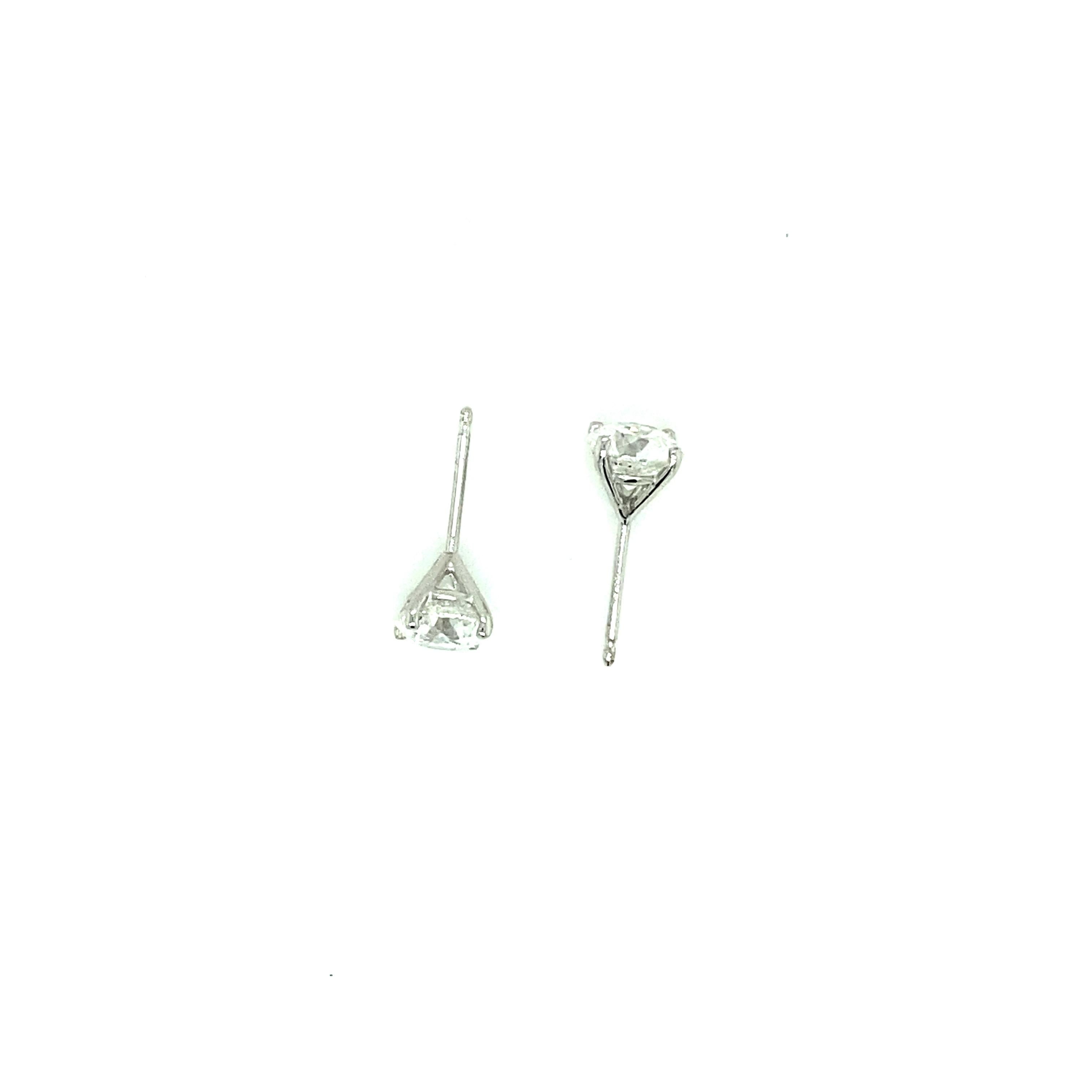 1 carat diamond stud earrings miami beach