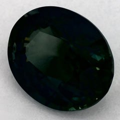 1.81 Karat Grüner Saphir Oval Loser Edelstein