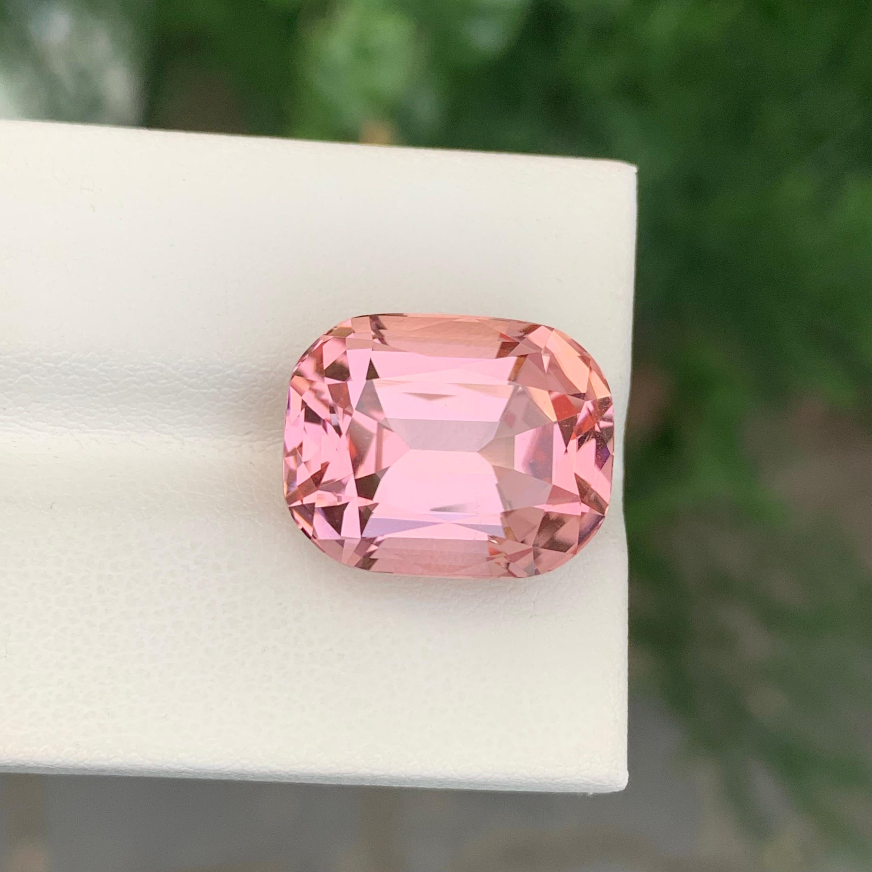 Pierre précieuse taille coussin en tourmaline rose pêche naturelle non sertie de 18.10 carats en vente 5