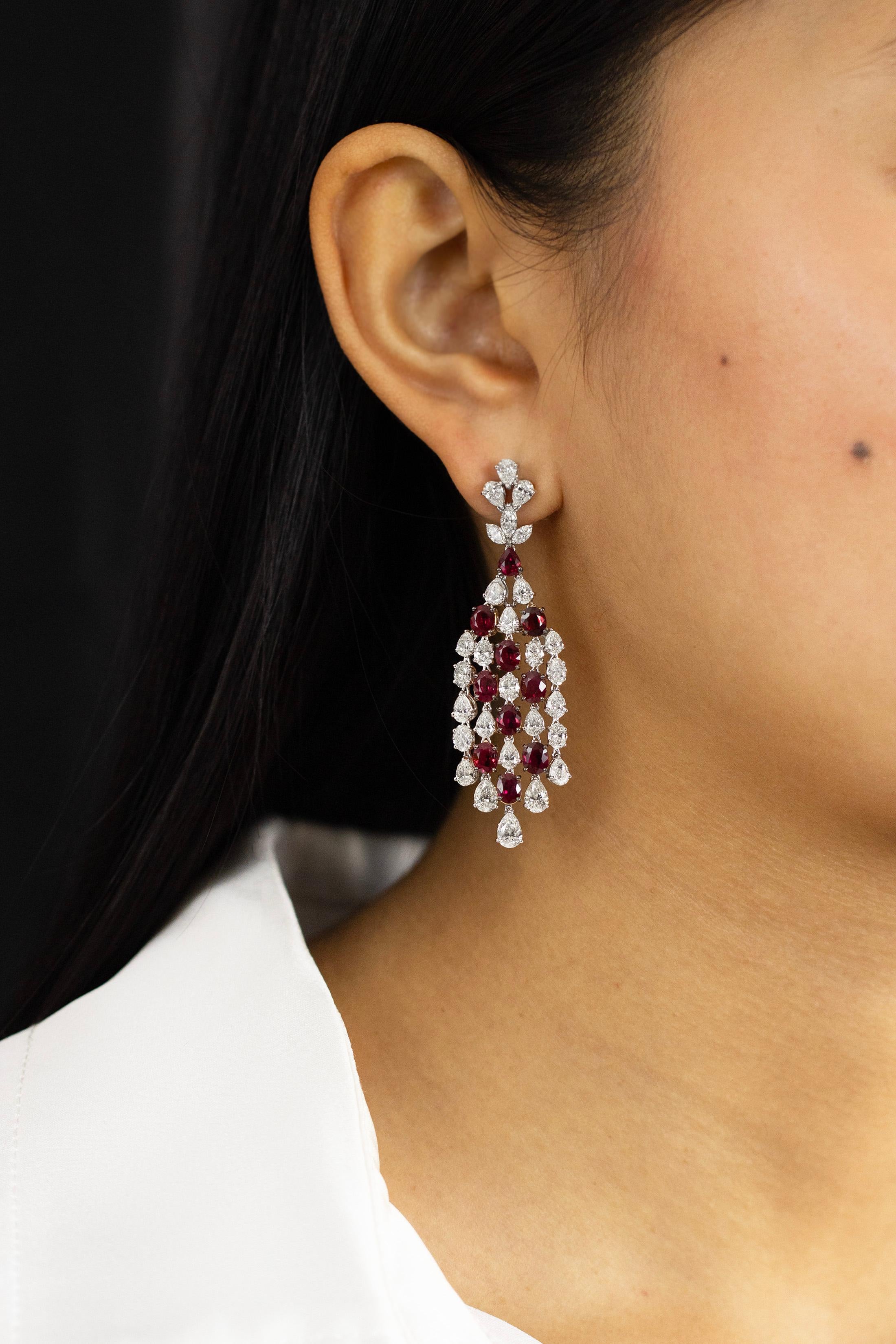 18.10 Carats Total Mixed Cut Ruby & Diamond White Gold Chandelier Earrings In New Condition For Sale In New York, NY