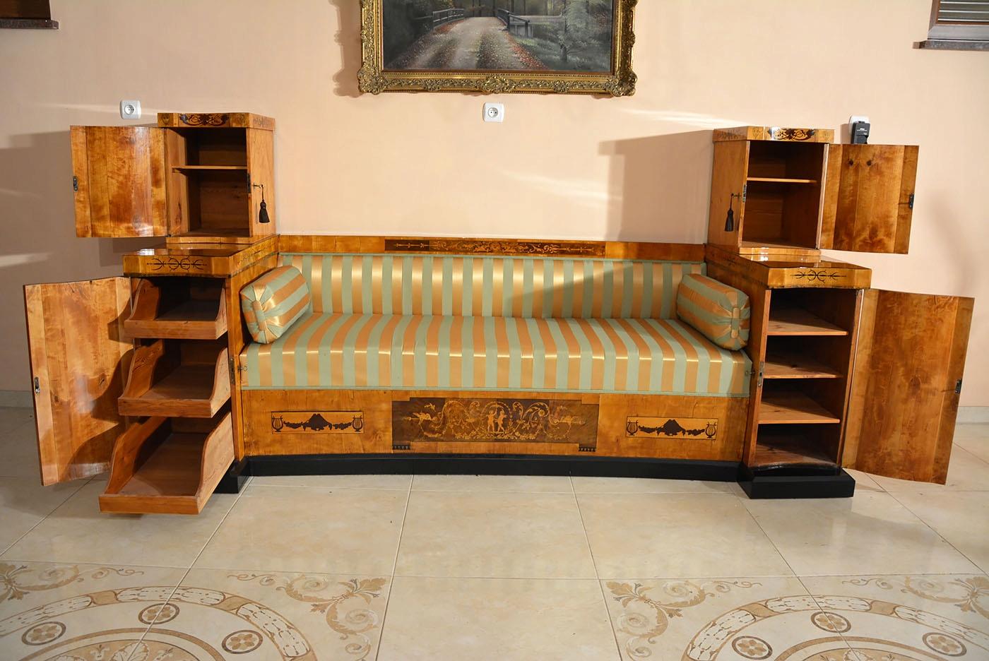 1810 Transition Period Empire / Biedermeier Sofa / Couch Inlaid Birch Veneer For Sale 11