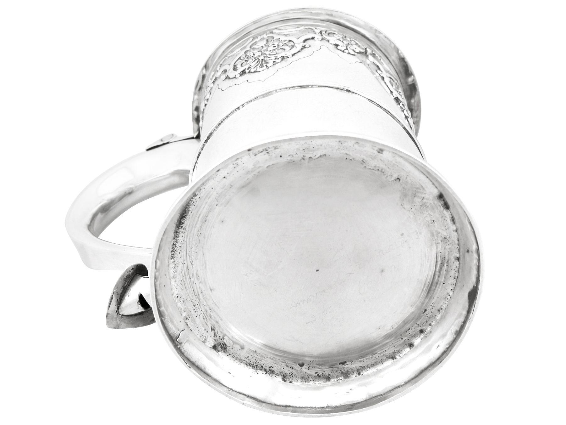 1810s Antique Sterling Silver Quart Tankard by Dorothy Langlands For Sale 5
