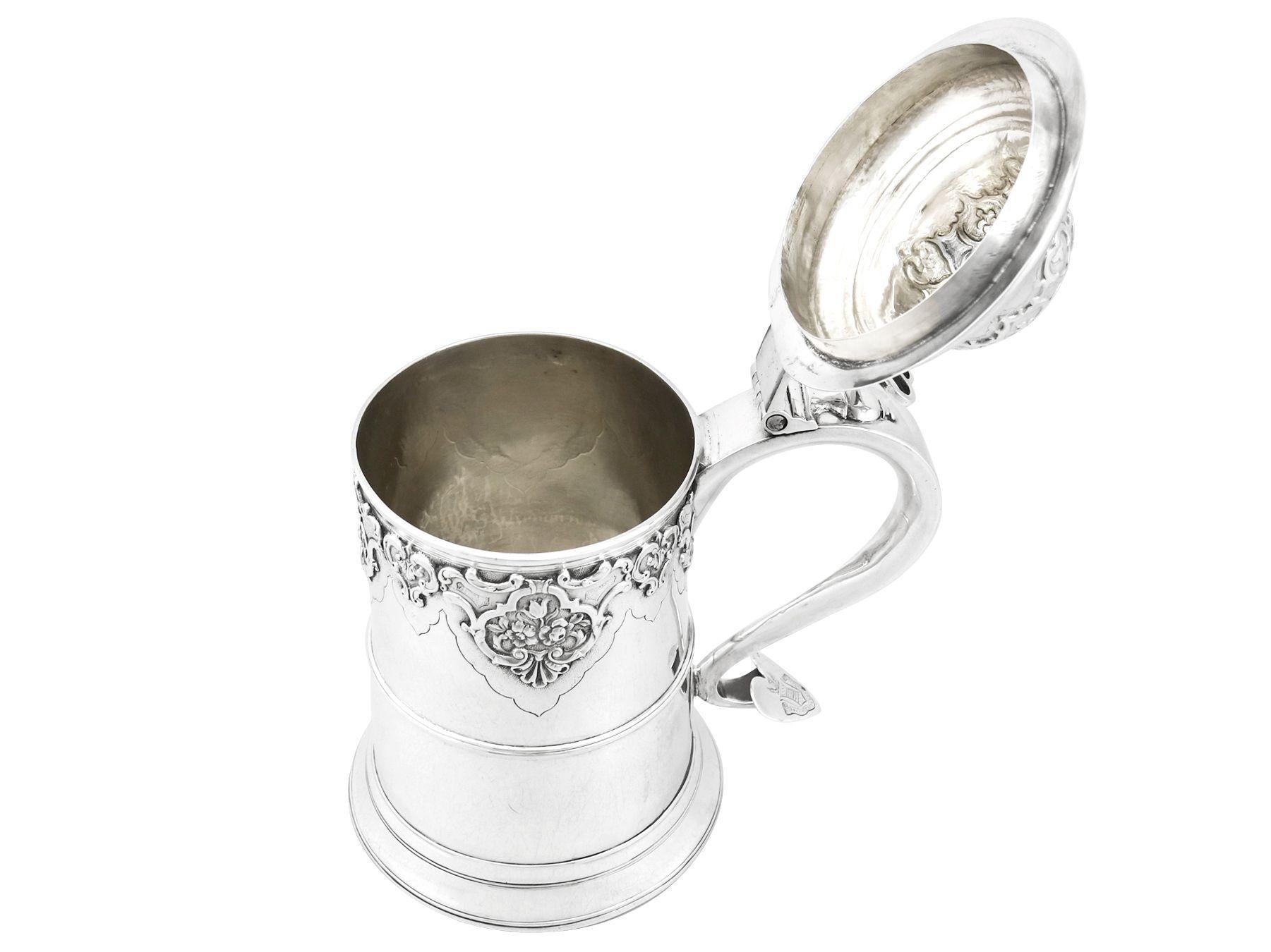 1810s Antique Sterling Silver Quart Tankard by Dorothy Langlands In Excellent Condition For Sale In Jesmond, Newcastle Upon Tyne