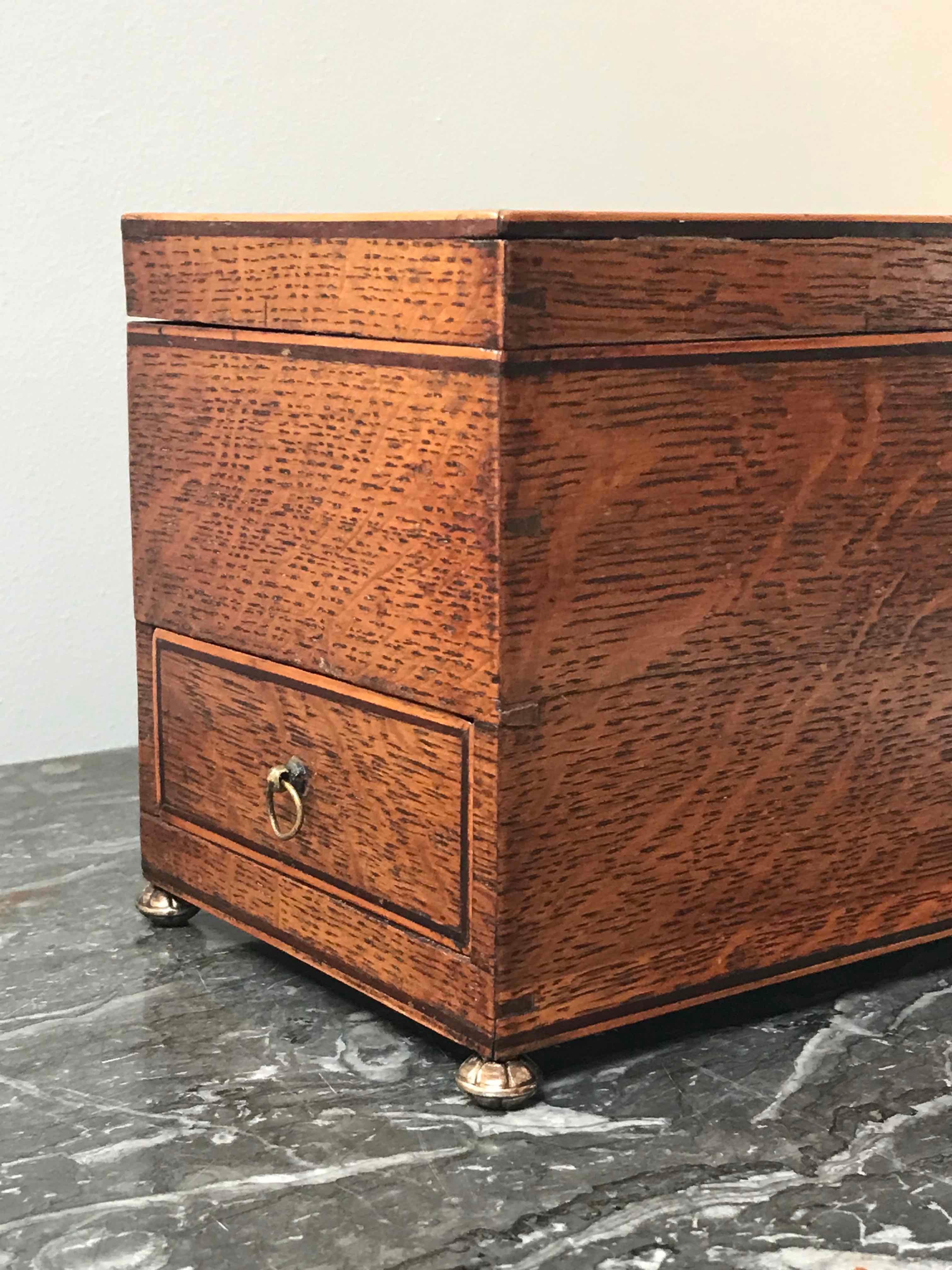1810s English Georgian Oak Box with Metal Feet  In Good Condition In Los Angeles, CA