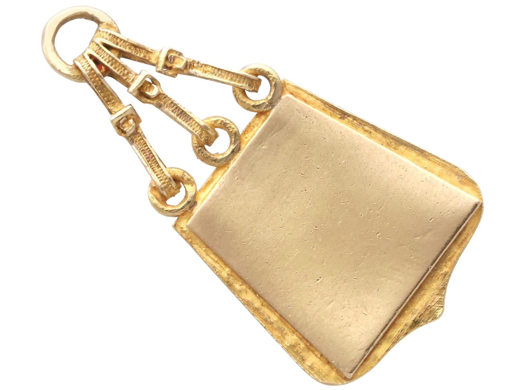 French Cut 1810s French Yellow Gold Bracelet Charms Napoleonic Hussar For Sale