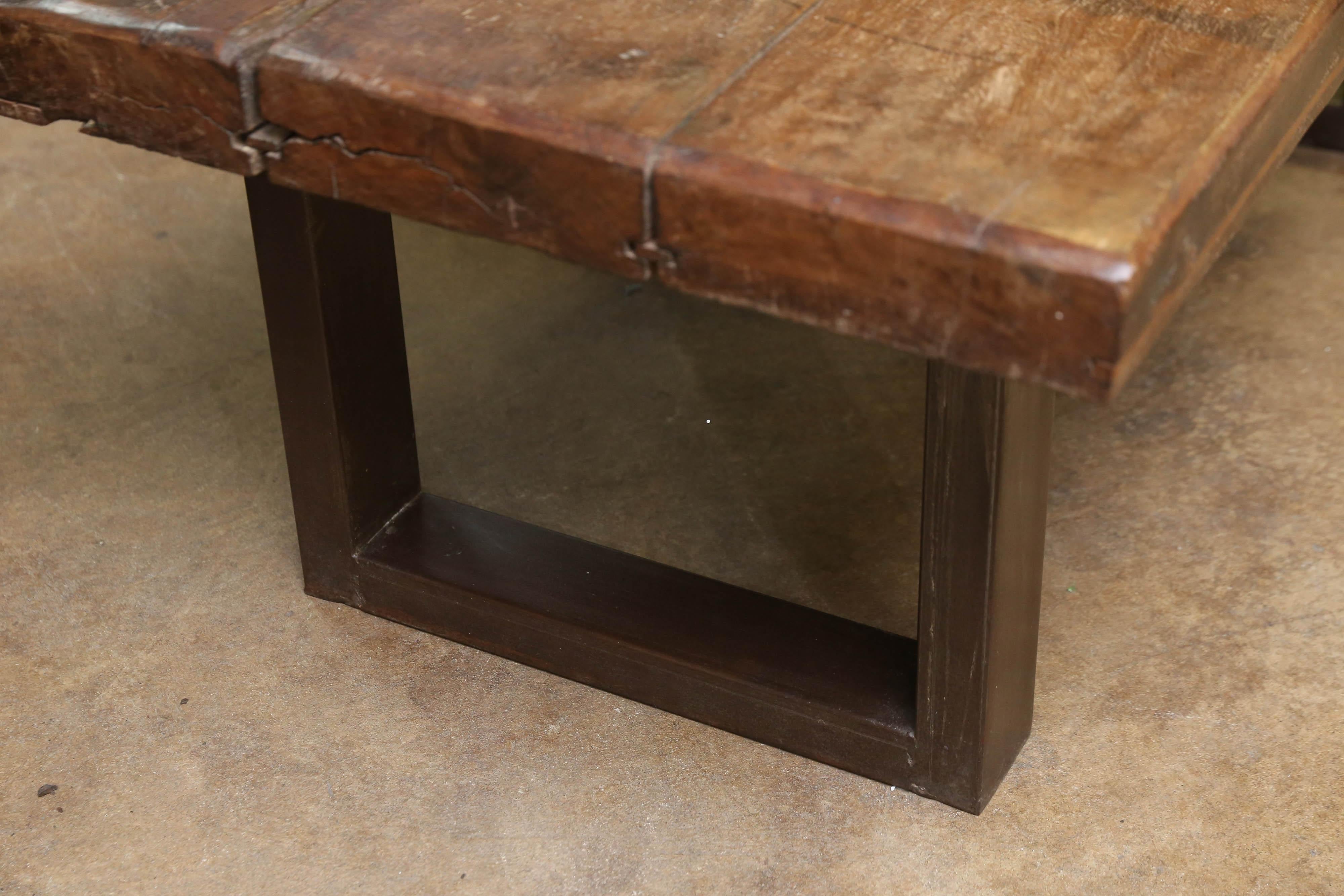 Hand-Crafted 1810s Solid Thick Teak Wood Coffee Table from a Game Santuary in Assam For Sale