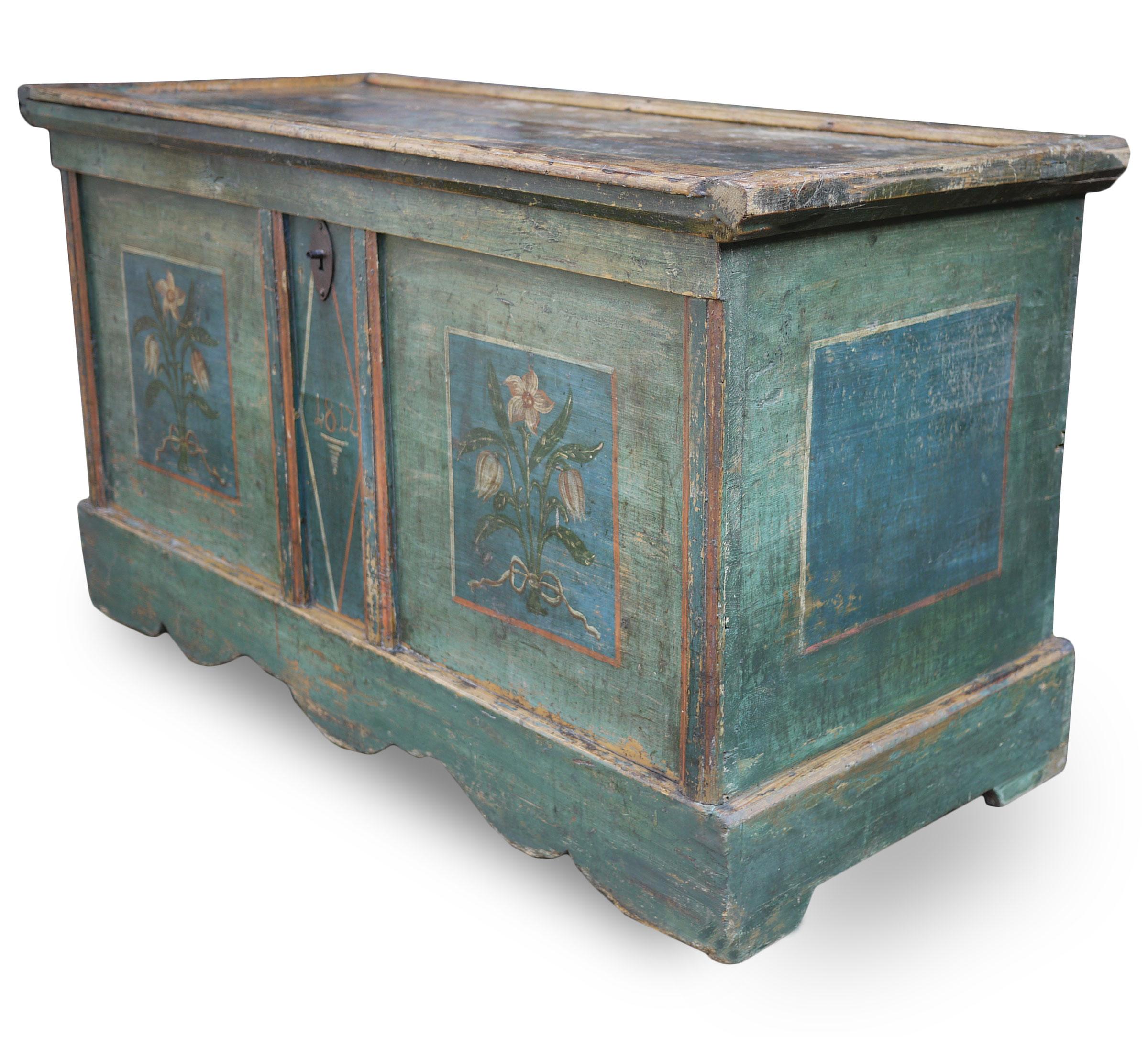 1812 Blu and Green Floral Blanket Chest, North Italy 3