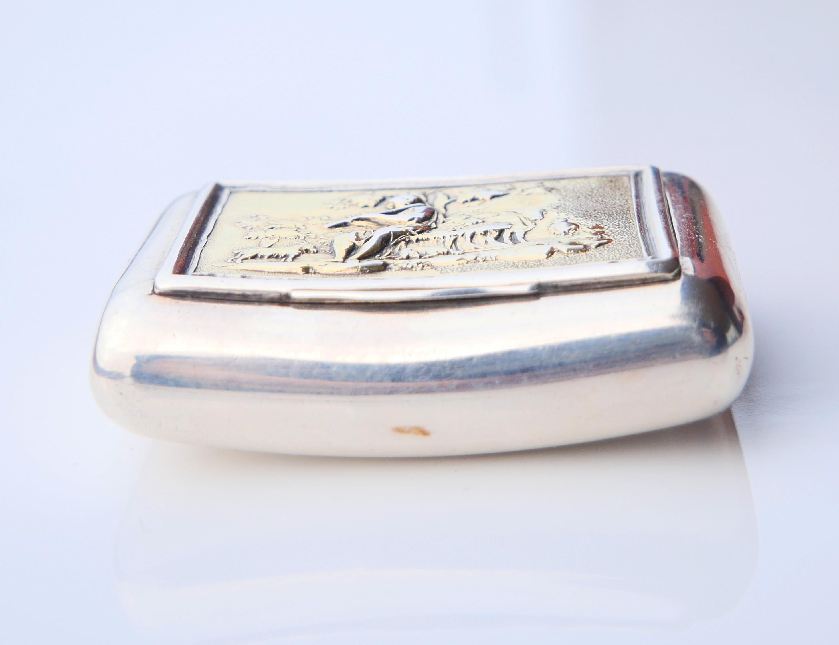 1812 George III British Gilt Sterling Silver Box Pill Snuff Box / 64gr en vente 1