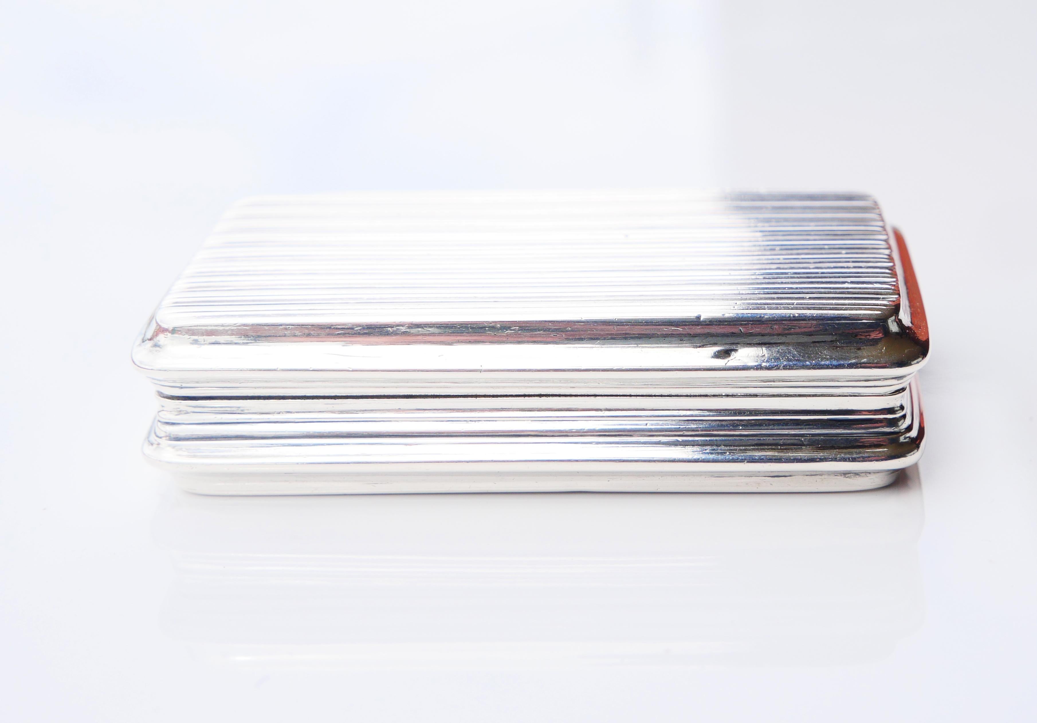 1812 George III. Britische vergoldete Sterlingsilber-Schnupftabakdose Pill-Schnupftabakdose 75gr im Angebot 1