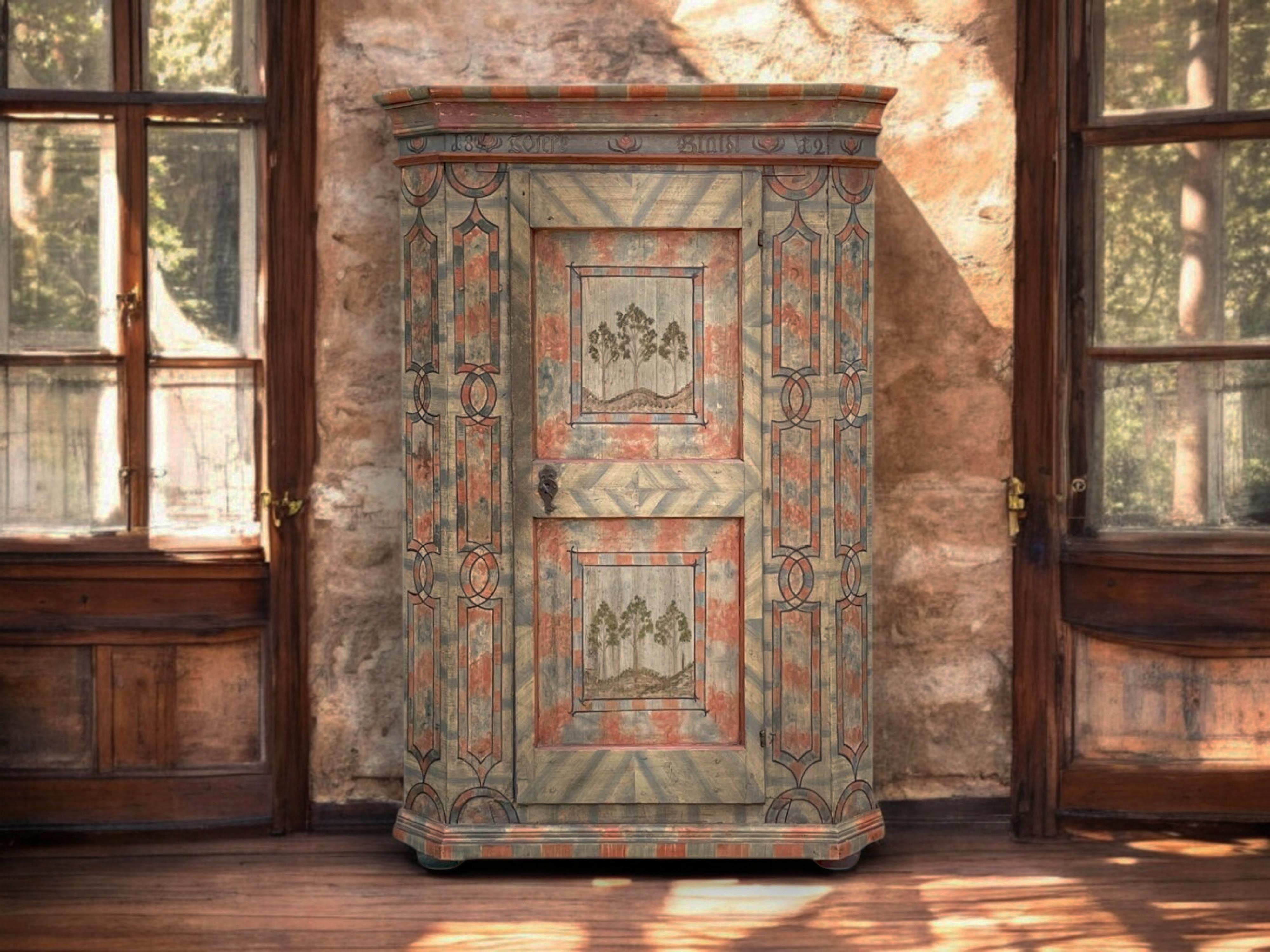 Début du XIXe siècle Armoire alpine peinte en 1812 Light en vente