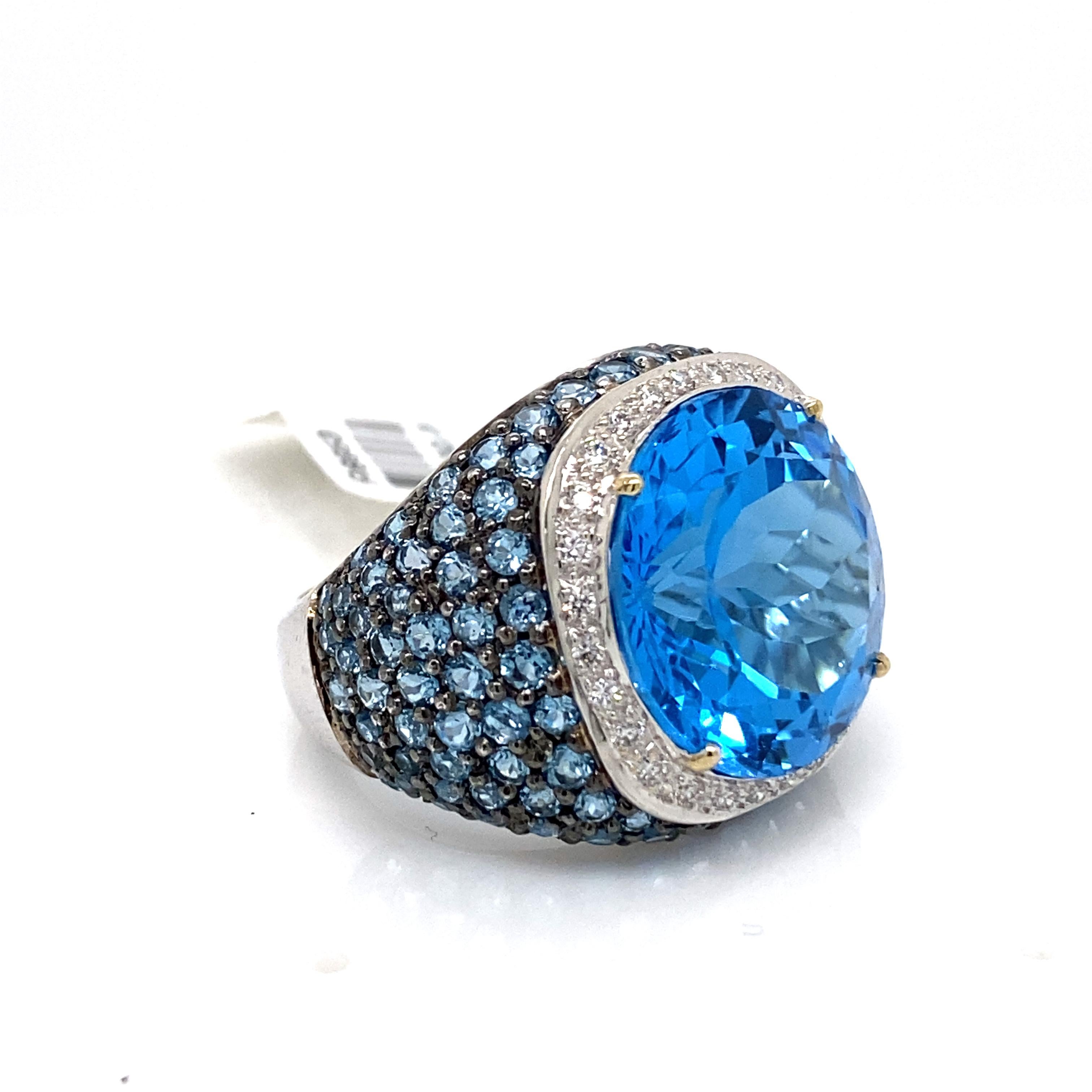 18,13 Topas mit Diamantring aus 18 Karat Weißgold (Rundschliff)