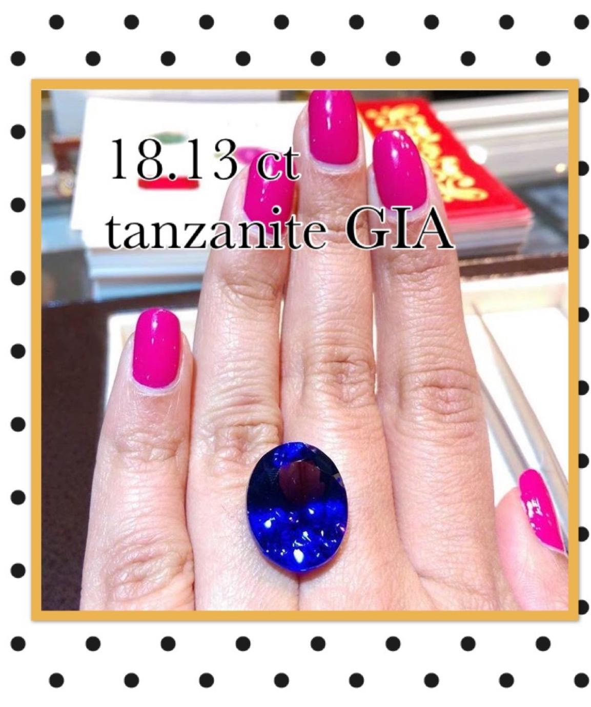 18.13ct GIA certified, oval Tanzanite ring in 18K rose gold. In Excellent Condition For Sale In Los Angeles, CA