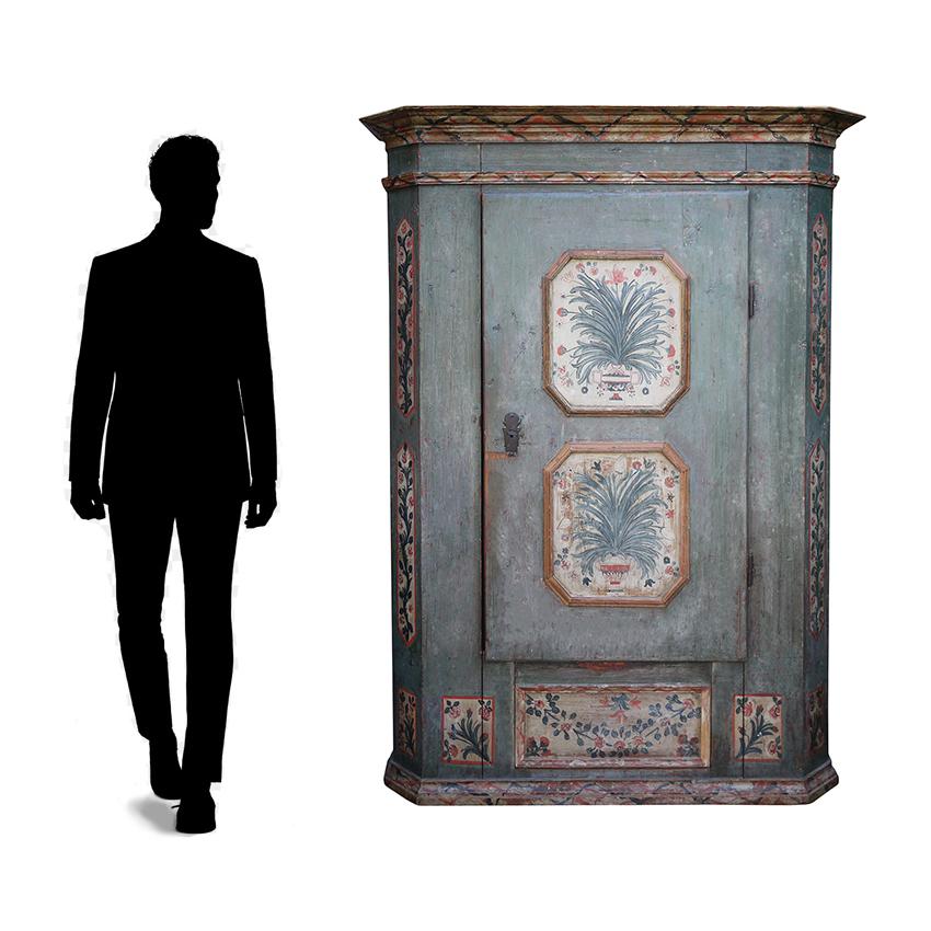 1814 cabinet - Blu Floral Hand Painted  3