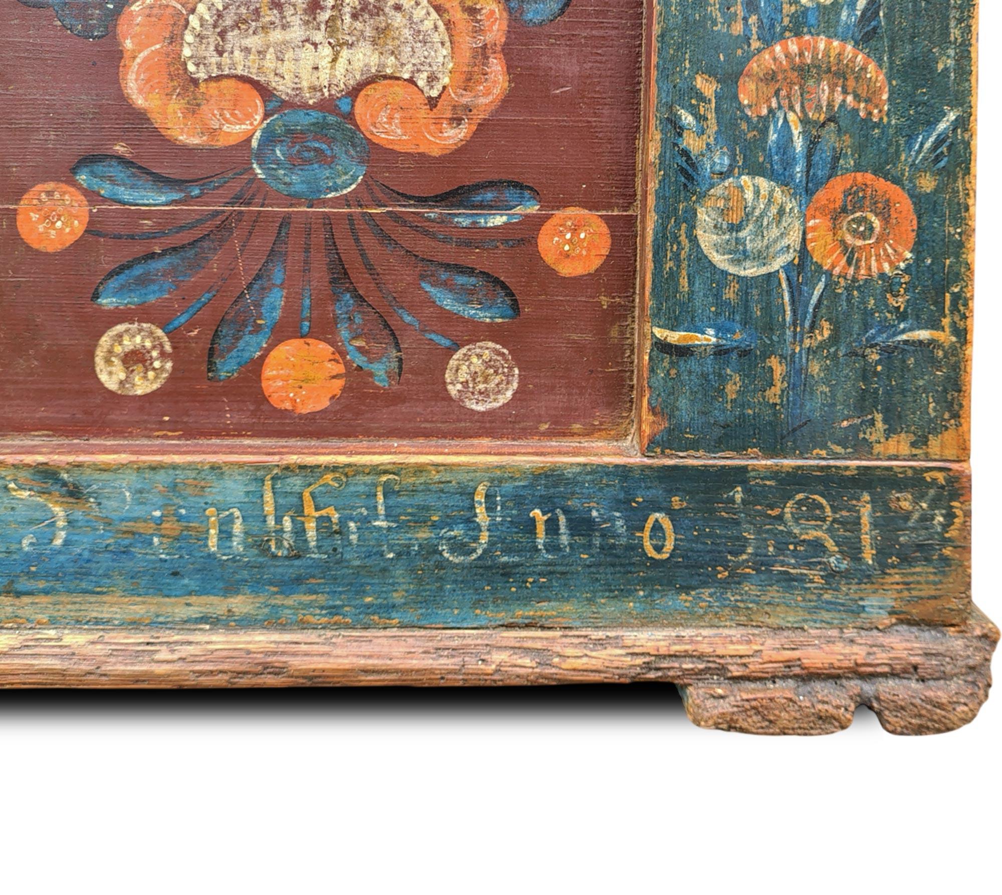 1814 red and blue Blanket Chest Floral Painted For Sale 6
