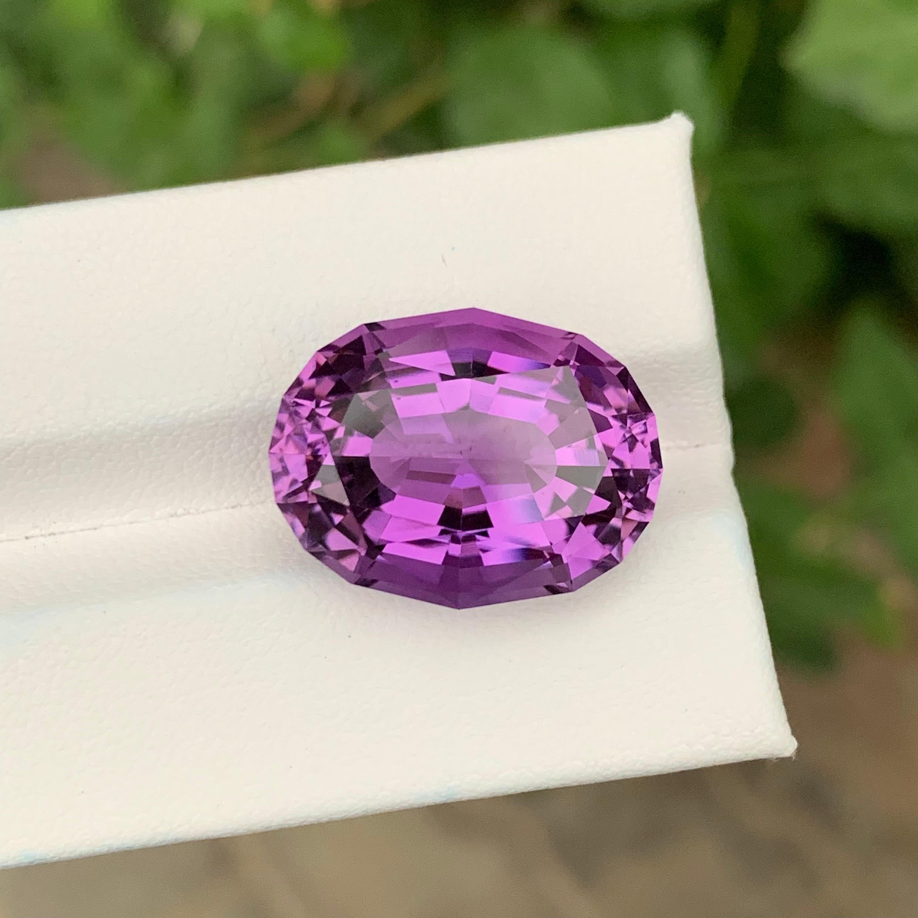 18.15 Carats Oval Shape Loose Amethyst Gemstone For Sale 5