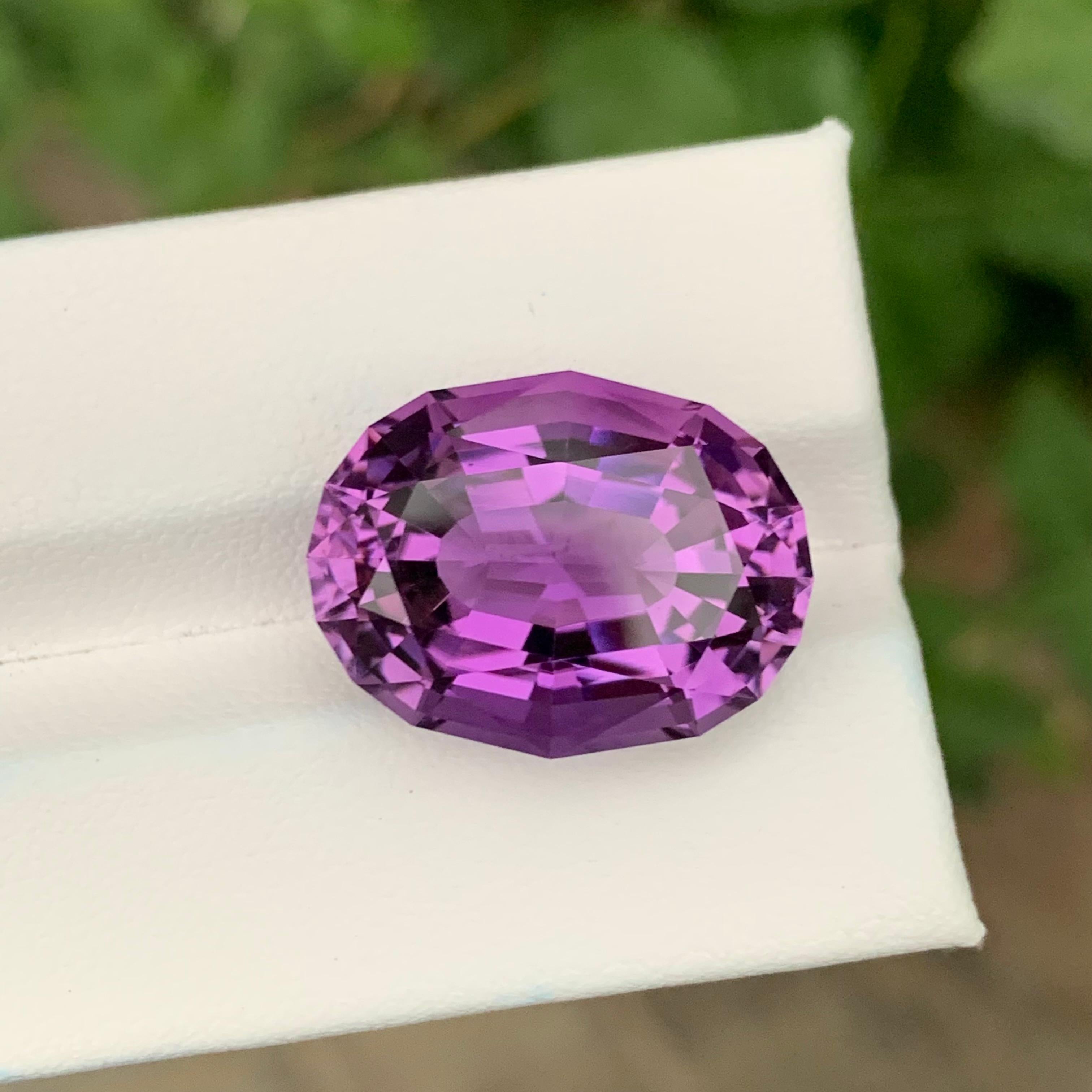 18.15 Carats Oval Shape Loose Amethyst Gemstone For Sale 6