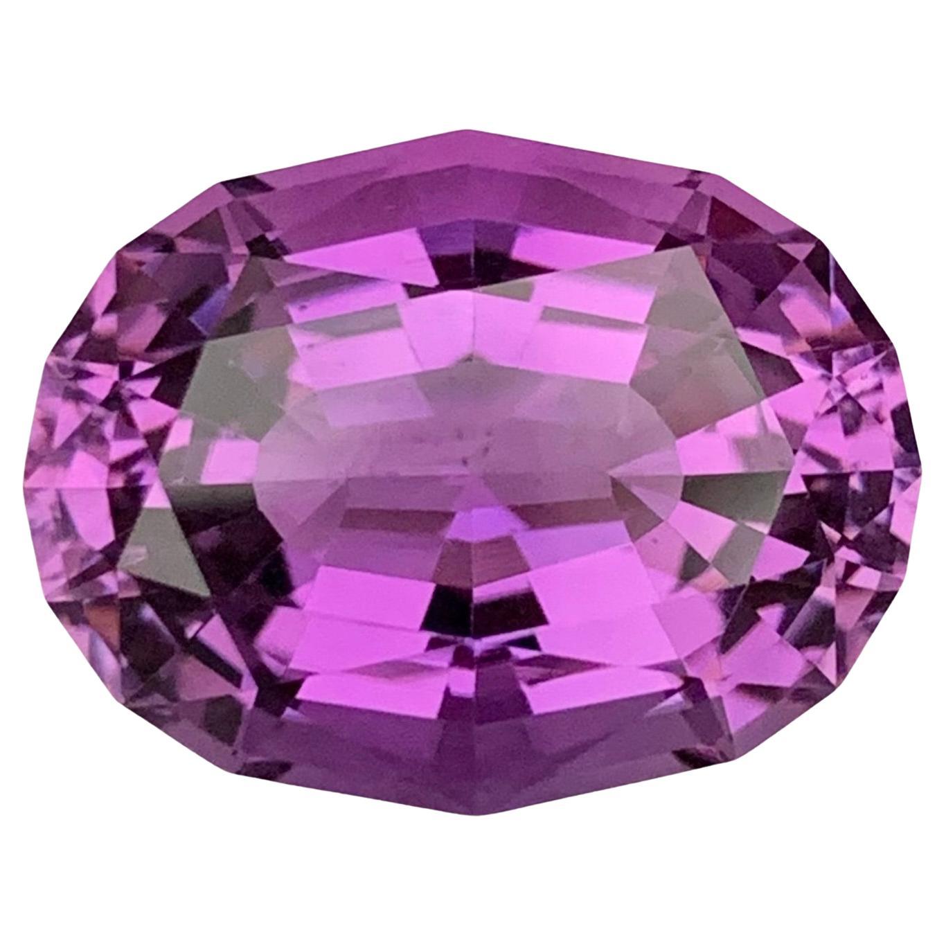 18.15 Carats Oval Shape Loose Amethyst Gemstone For Sale