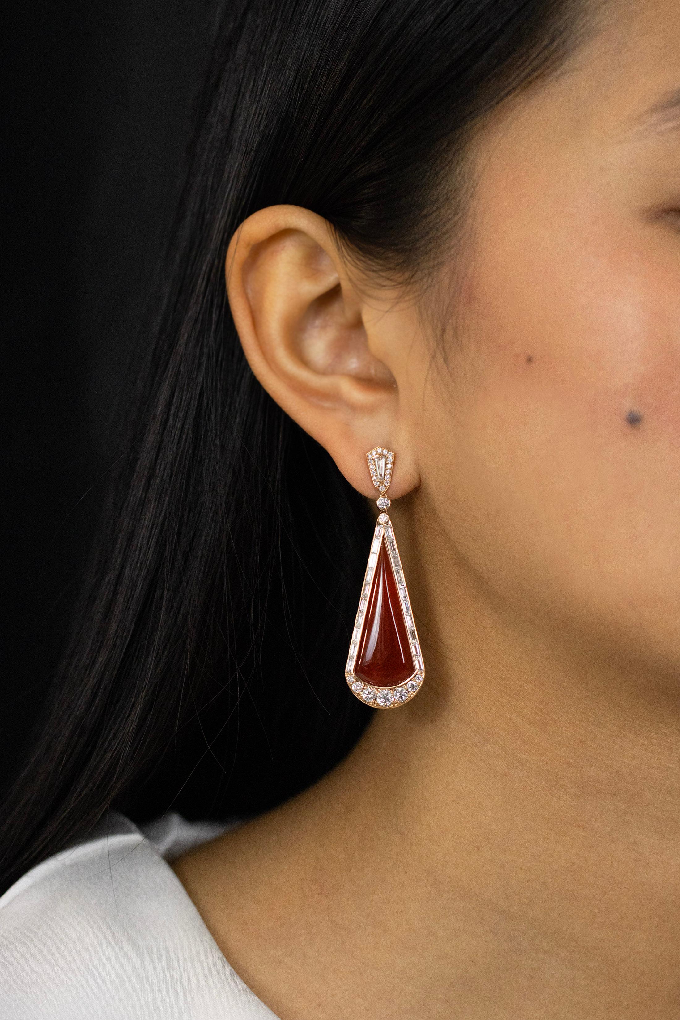 Women's 18.15 Carats Total Trapezoid Cut Agate Stone & Mixed Cut Diamond Dangle Earrings For Sale