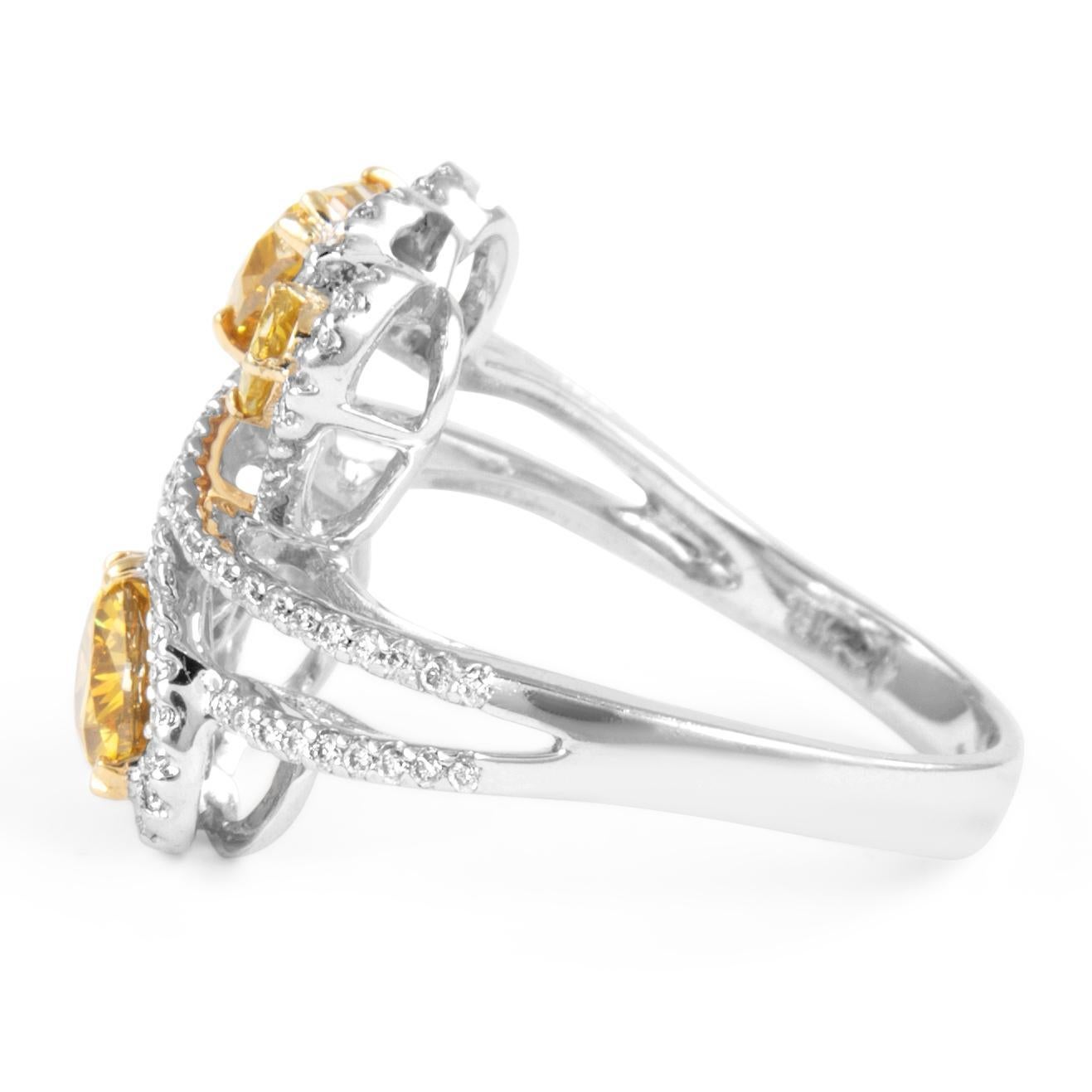Cuore Anello con motivo a cuore di diamanti giallo bruno-verdastro da 1,81 carati 18k in vendita