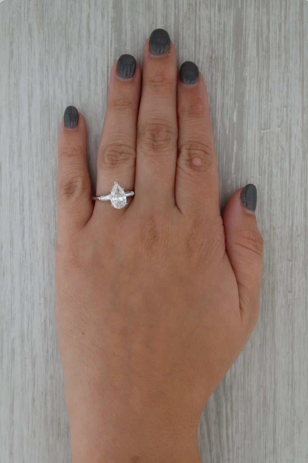 Anello di fidanzamento con diamante a pera da 1,81ctw in oro bianco 14k-18k misura 8,75 GIA in vendita 3