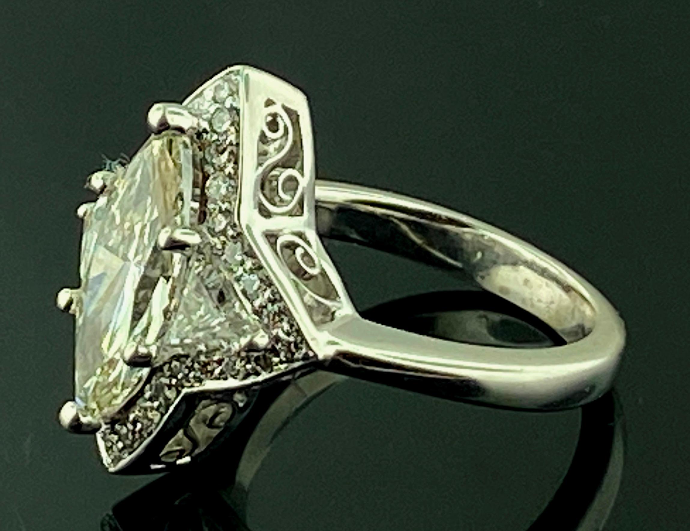 1.82 Carat GIA Marquise Diamond Ring in 18 KT White Gold For Sale 1