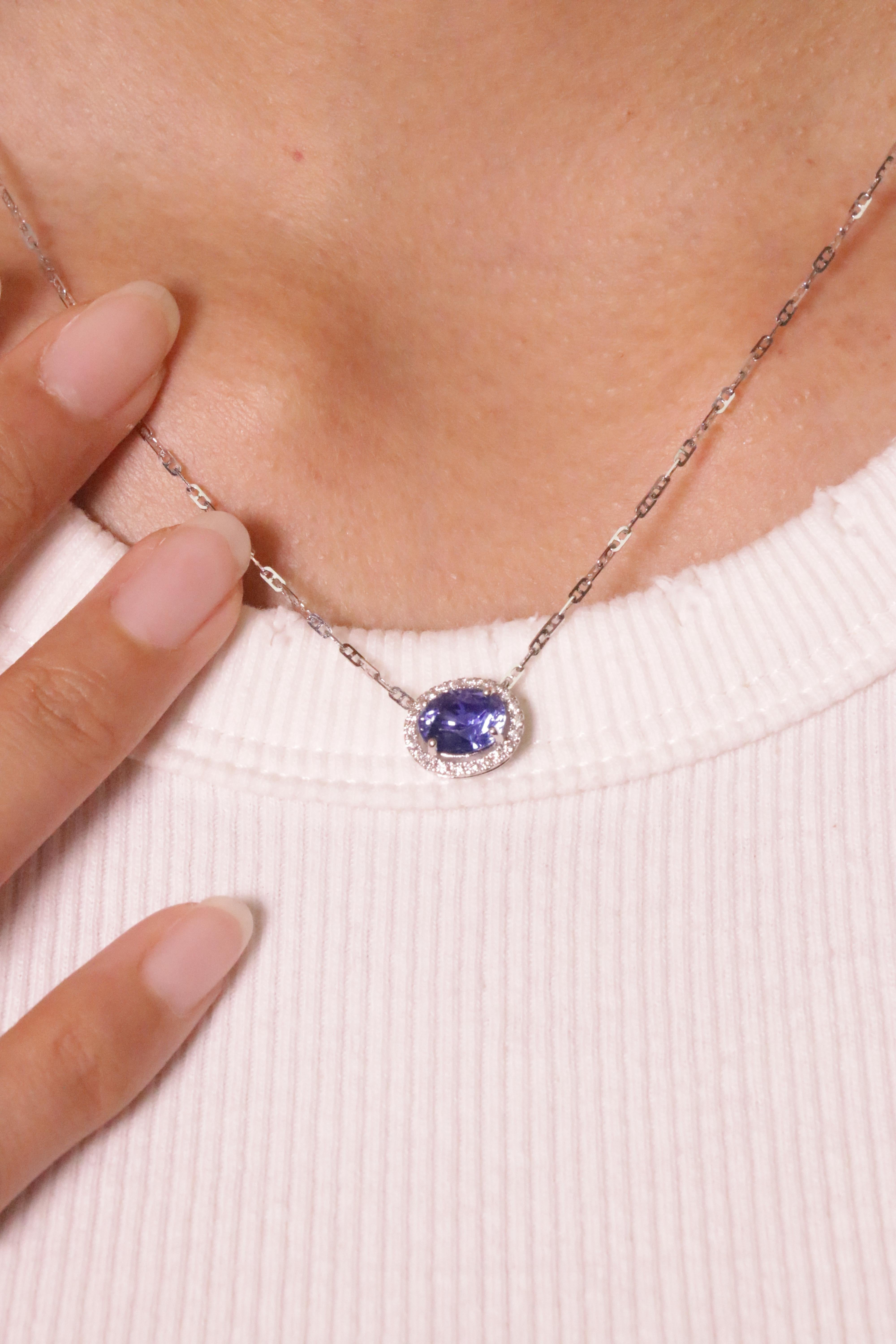 1,82 Karat Halskette mit Anhänger mit lebhaftem blauem Saphir und Diamant für Damen oder Herren im Angebot