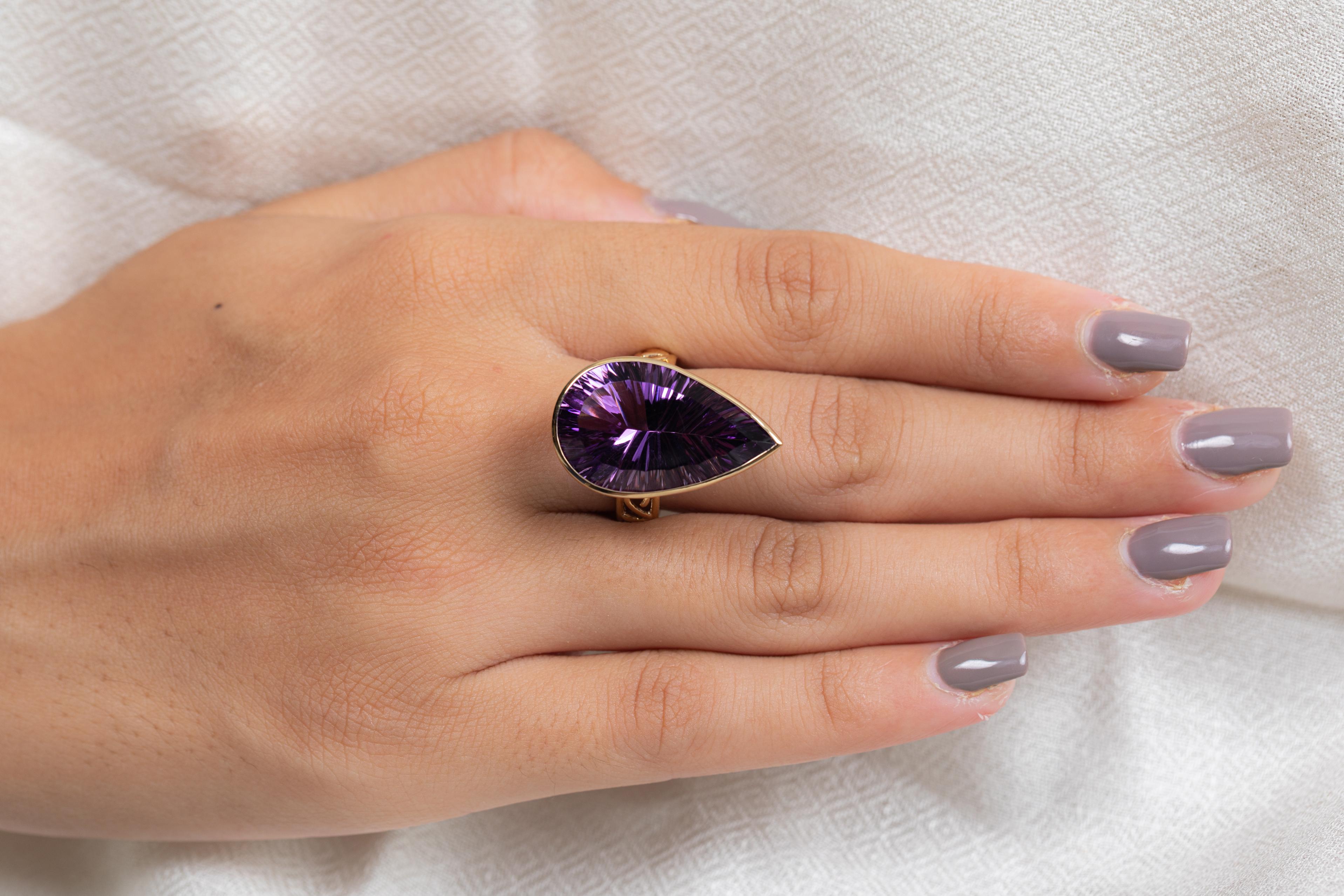 For Sale:  18.2 Carat Pear Cut Amethyst Cocktail Ring in 14K Yellow Gold 6