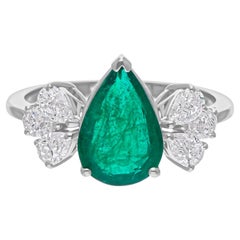 1.82 Carat Zambian Emerald Gemstone Ring 0.7 Ct SI/H Diamond 18 Karat White Gold