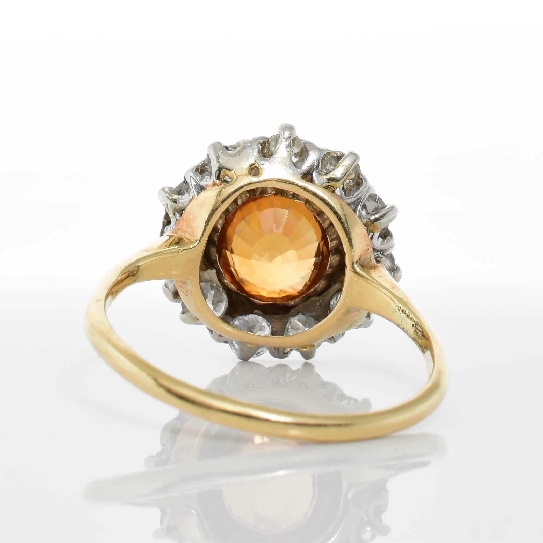 1.82 Carat Zircon Diamond Gold Cluster Ring In Good Condition For Sale In Los Angeles, CA