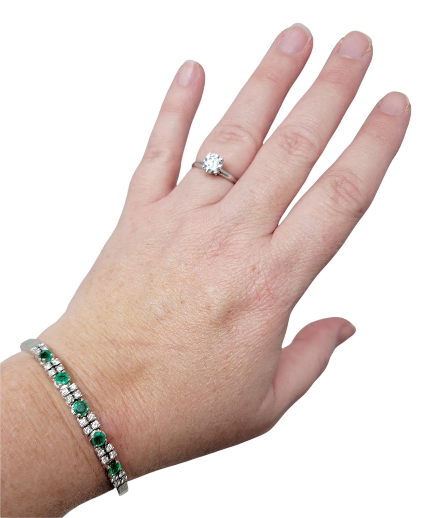 1.82 Carats Round Diamond and Emerald Link Bracelet in 18 Karat White Gold For Sale 8